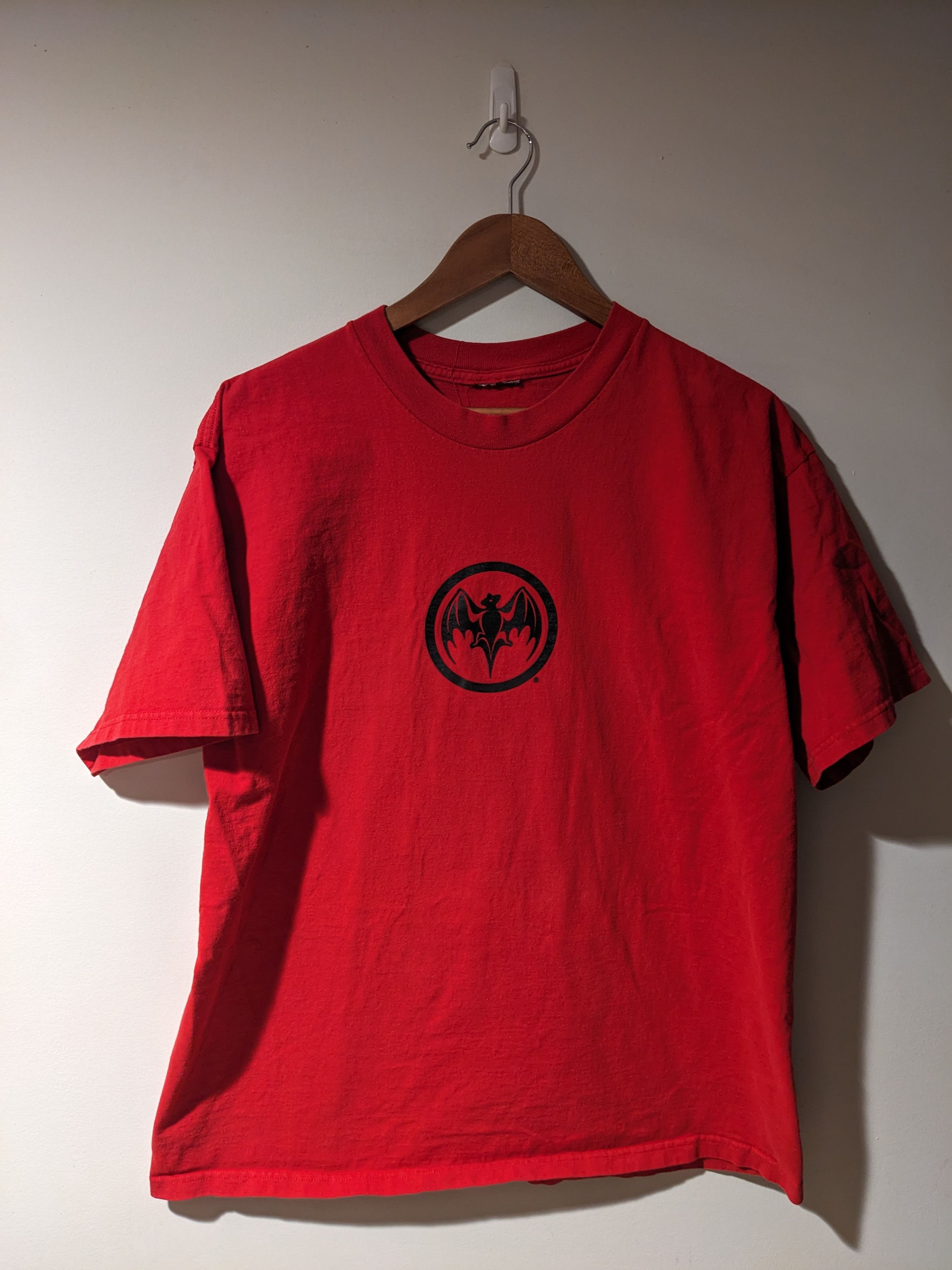 Bacardi × Vintage Vintage 90s Bacardi Rum Logo Alcohol Red Large T-Shirt Size US L / EU 52-54 / 3 - 1 Thumbnail