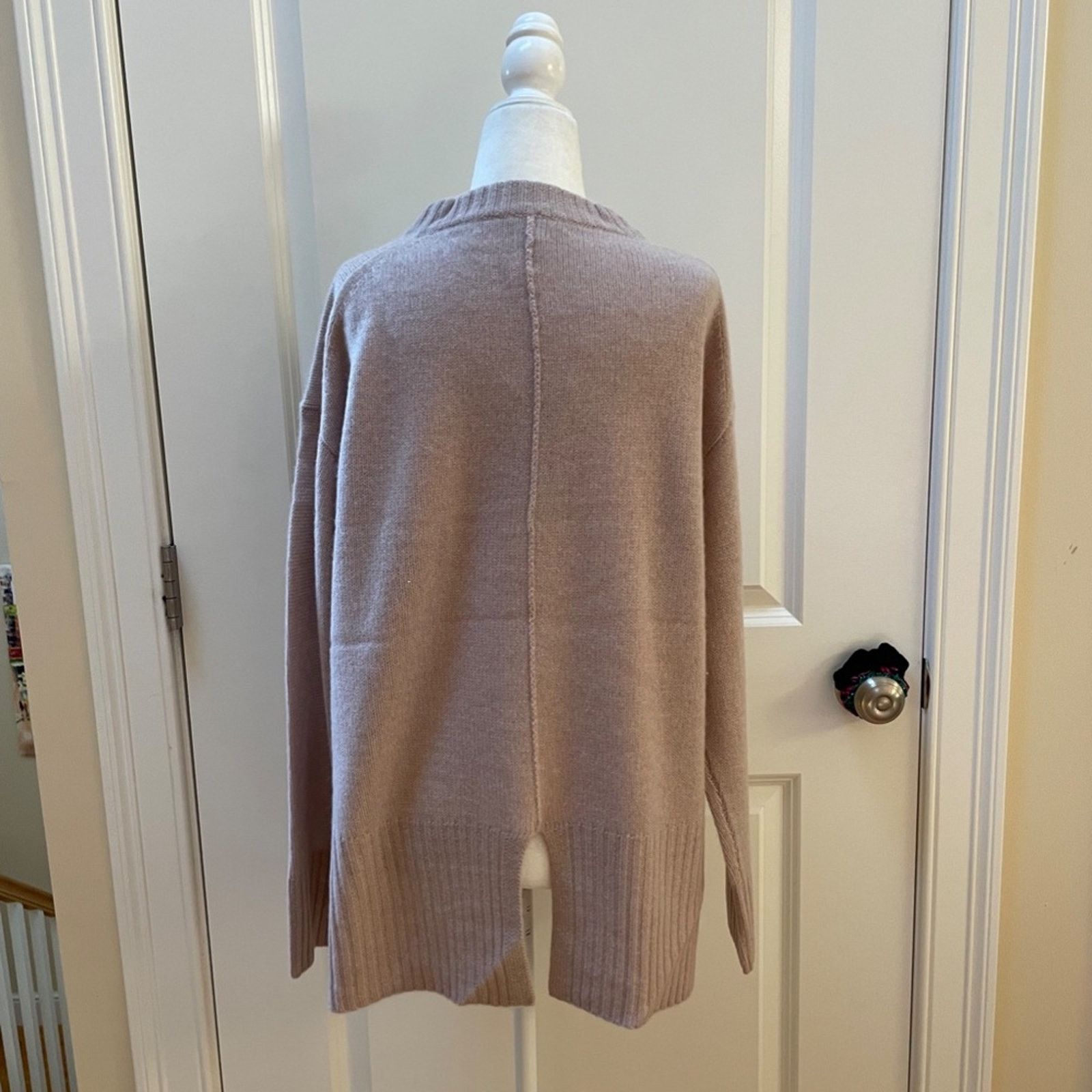 360Cashmere Alex Ribbed Trim Cashmere Sweater from 360 Cashmere Size L / US 10 / IT 46 - 4 Thumbnail