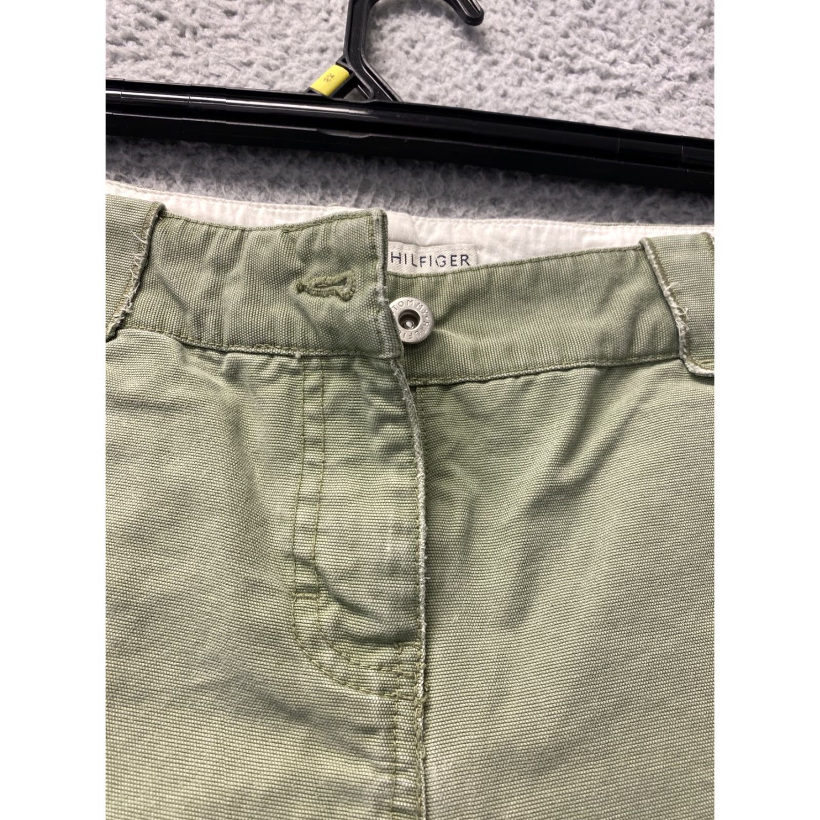 Tommy Hilfiger VINTAGE Tommy Hilfiger Cargo Shorts Women Size 10 Green Bermuda Activewear Casual Hiking Outdoor Size 32" / US 10 / IT 46 - 2 Thumbnail