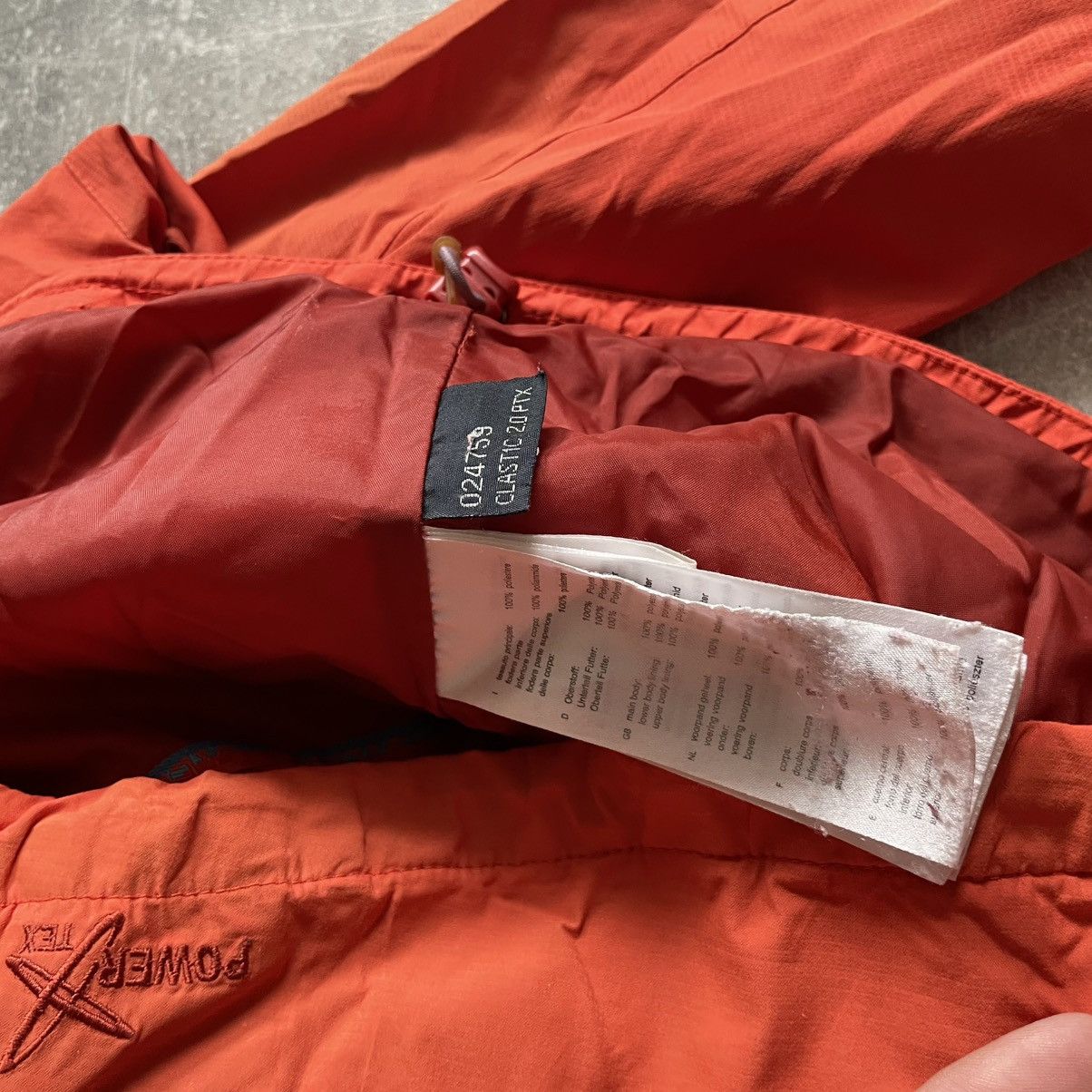 SALEWA Sun distressed Gore Tex Salewa Waterproof Jacket power arct Size US M / EU 48-50 / 2 - 12 Thumbnail
