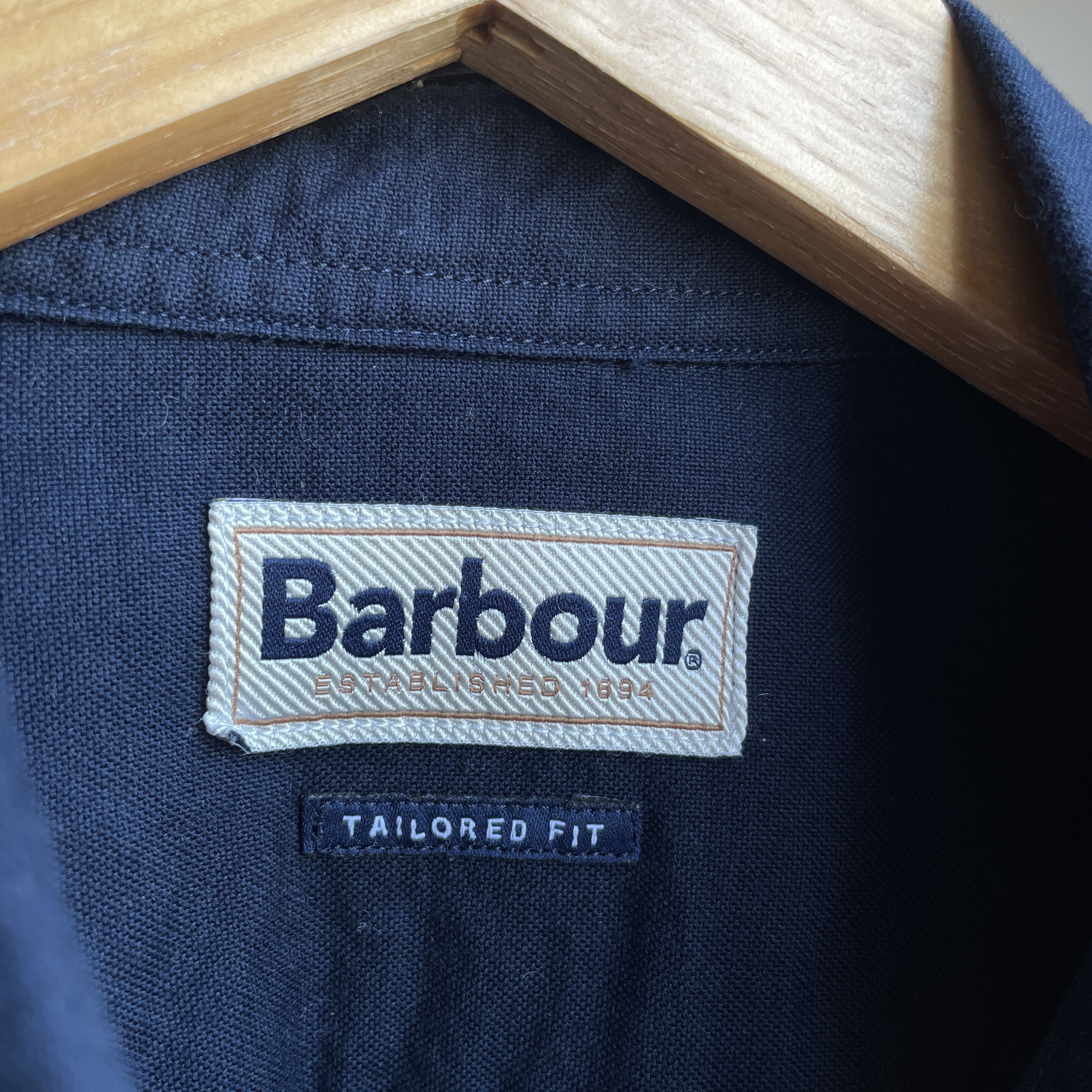 Barbour Barbour Oxford Tailored Fit Navy Shirt Size EUR L/ US M Size US M / EU 48-50 / 2 - 4 Thumbnail