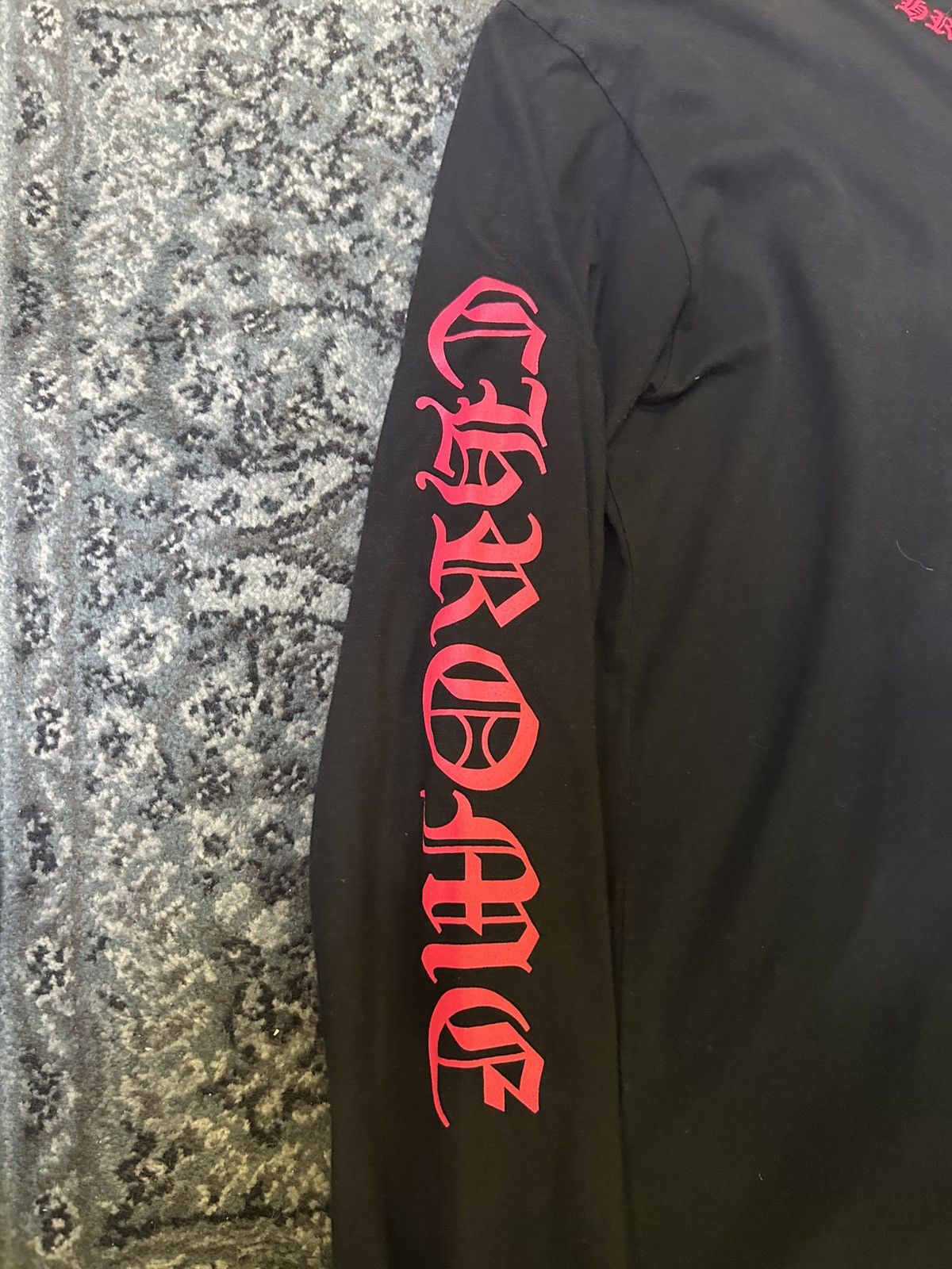 Chrome Hearts Chrome Hearts Pink Neck Logo Long Sleeve T-Shirt Size US XL / EU 56 / 4 - 3 Thumbnail