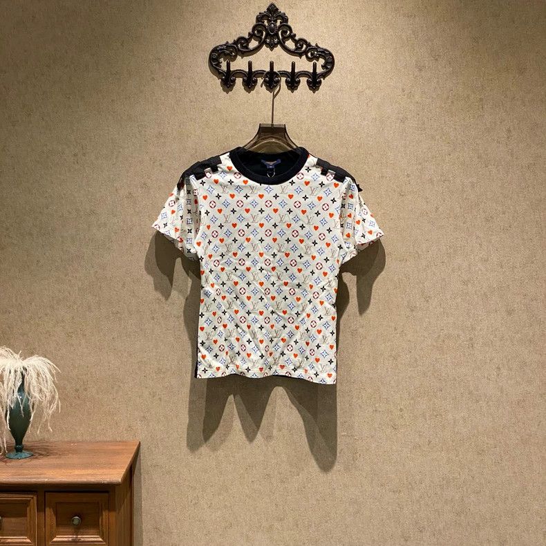 Louis Vuitton Louis Vuitton Love presbyopia full print short sleeve Size XS / US 0-2 / IT 36-38 - 1 Thumbnail