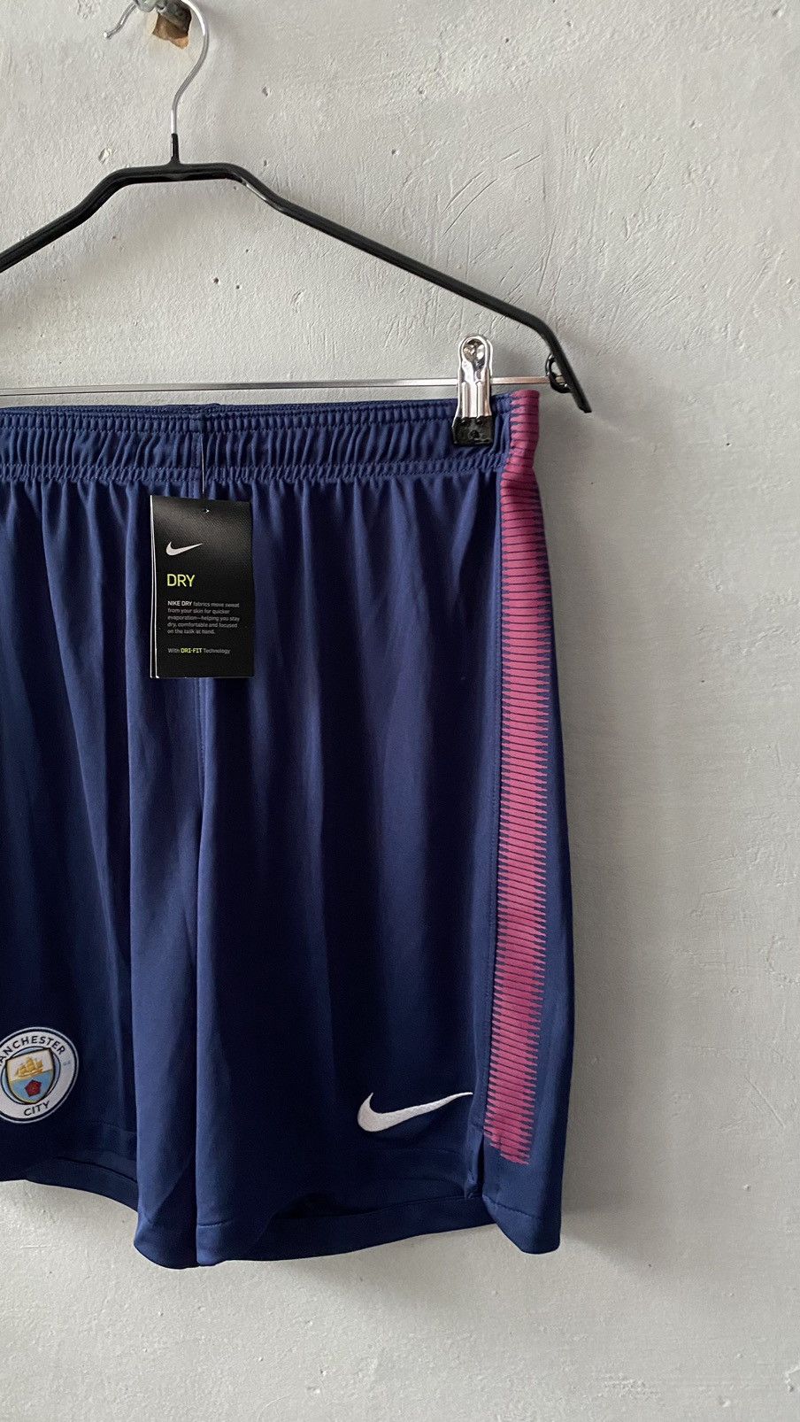 Nike Manchester City shorts Size US 32 / EU 48 - 2 Thumbnail
