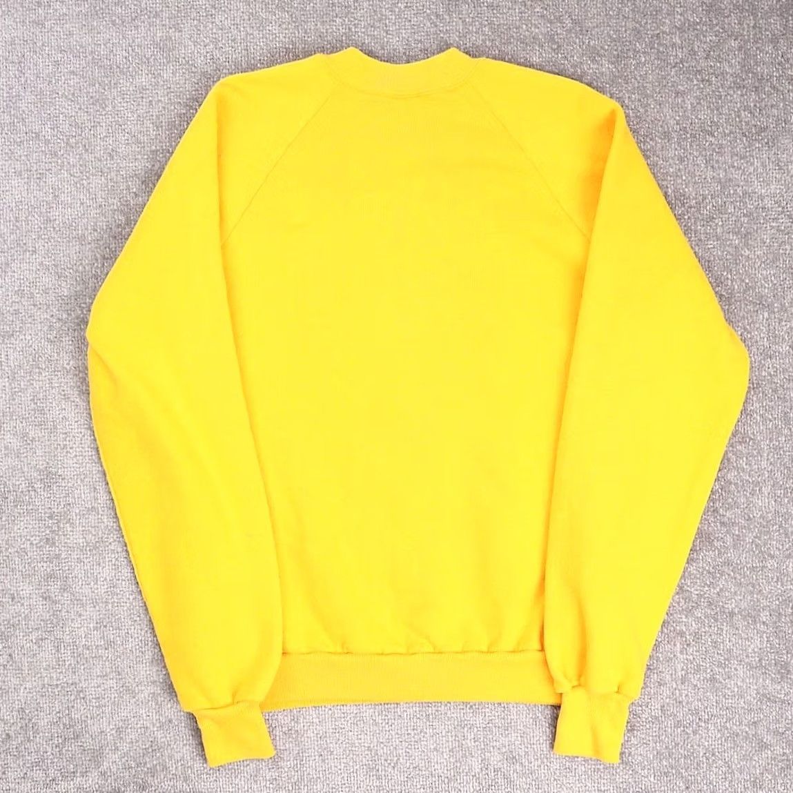 Vintage VINTAGE Shirt Mens L Yellow Central Europe Long Sleeve Crew Neck Pullover Sweatshirt Size US L / EU 52-54 / 3 - 2 Thumbnail