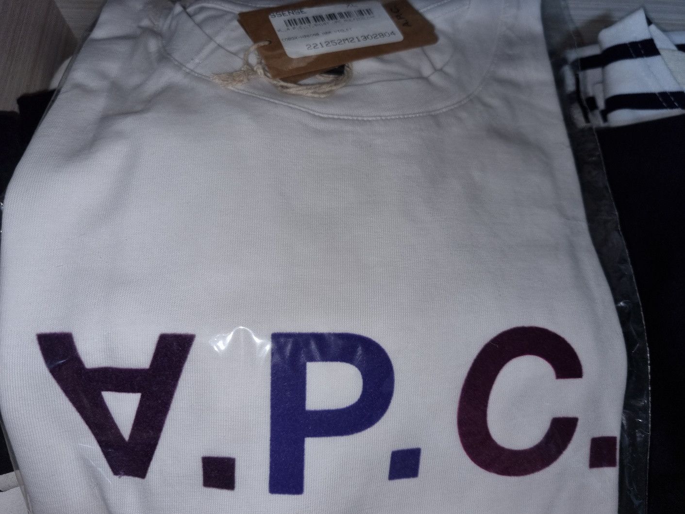 A.P.C. A.P.C. Multicolored VPC T-Shirt White Violet Size US XL / EU 56 / 4 - 2 Thumbnail