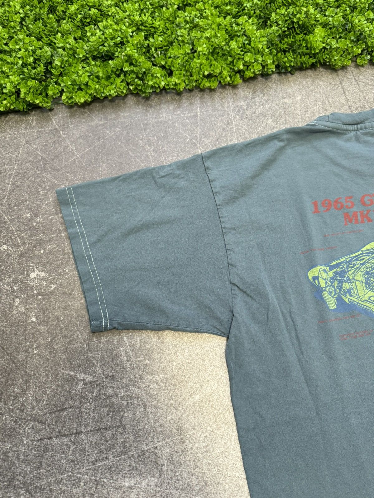 Ford × Mustang × Vintage Vintage Ford GT40 tee racing tshirty2k Size US XXL / EU 58 / 5 - 9 Thumbnail