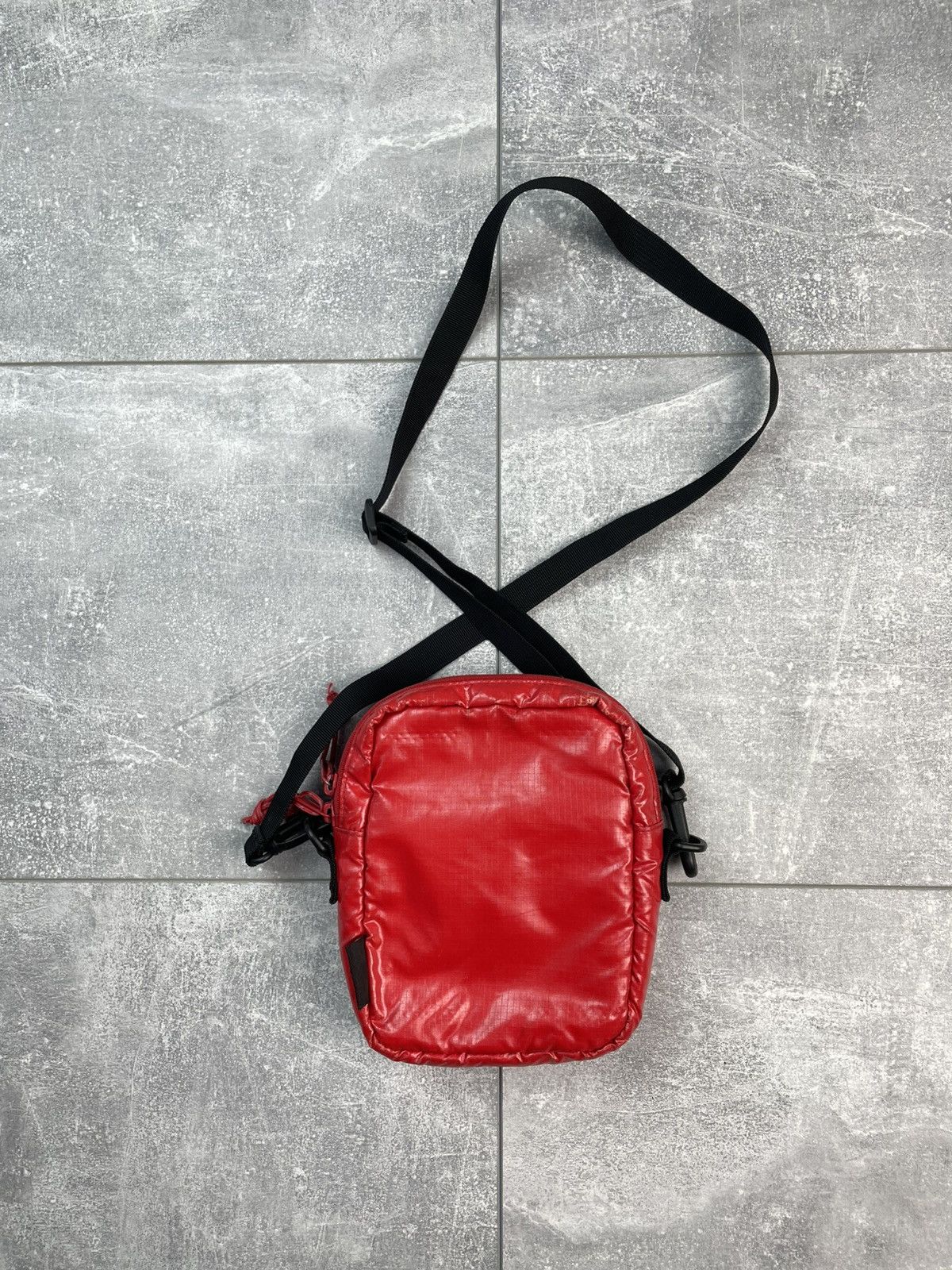 Supreme Supreme Shoulder Bag FW17 Red Size ONE SIZE - 3 Thumbnail
