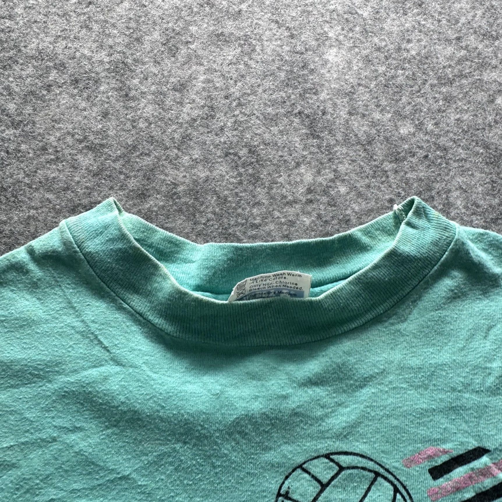 Hanes VINTAGE Hanes Shirt Mens M Green Pass Set Spike Volleyball Graphic Tee Shirt Size US M / EU 48-50 / 2 - 6 Thumbnail
