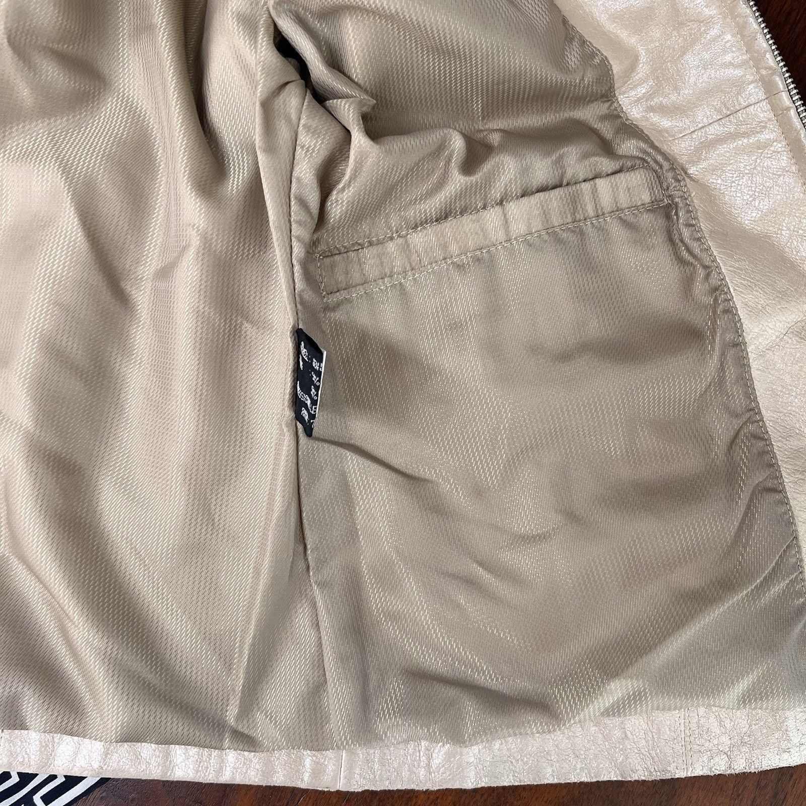 Adler Adler Collection Women (M) Beige Leather Jacket 90s Y2K Size M / US 6-8 / IT 42-44 - 11 Thumbnail