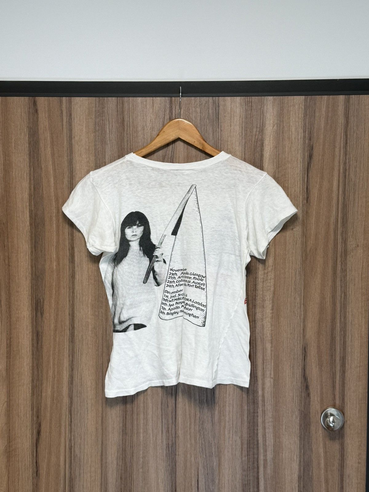 Vintage Vintage The Jam Beat Surrender Tour 1982 OG T-shirt Size S / US 4 / IT 40 - 2 Thumbnail