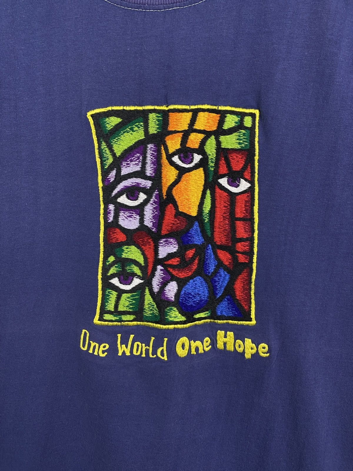 Designer 💋 Vintage 90s One World One Hope Asymmetric Art tee Picasso Size US L / EU 52-54 / 3 - 4 Thumbnail