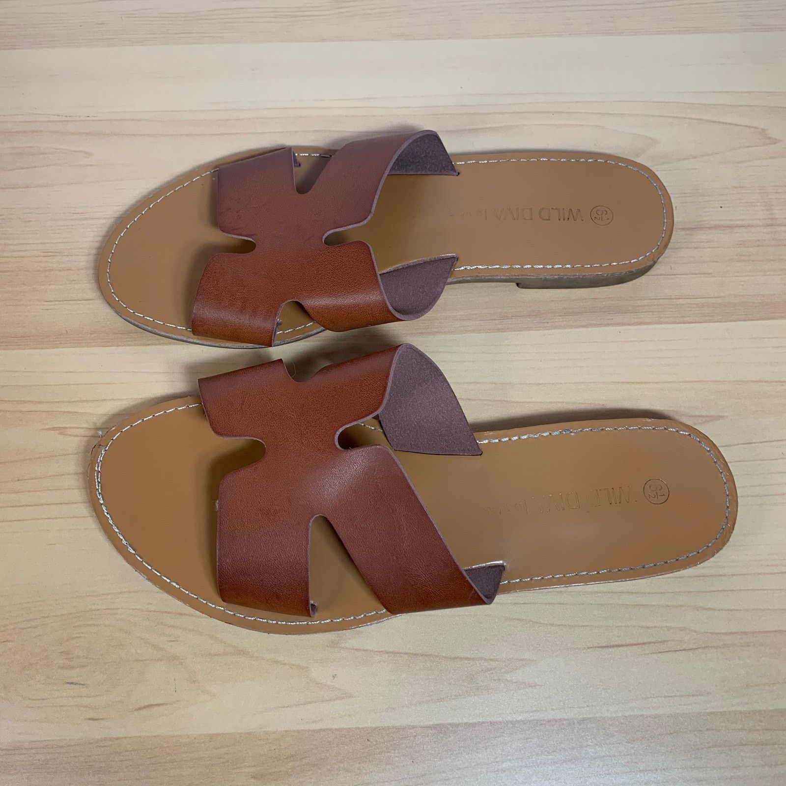 Other Women's Faux Leather Brown Slip-On Sandals Size 6.5 Size US 6.5 / IT 36.5 - 2 Thumbnail