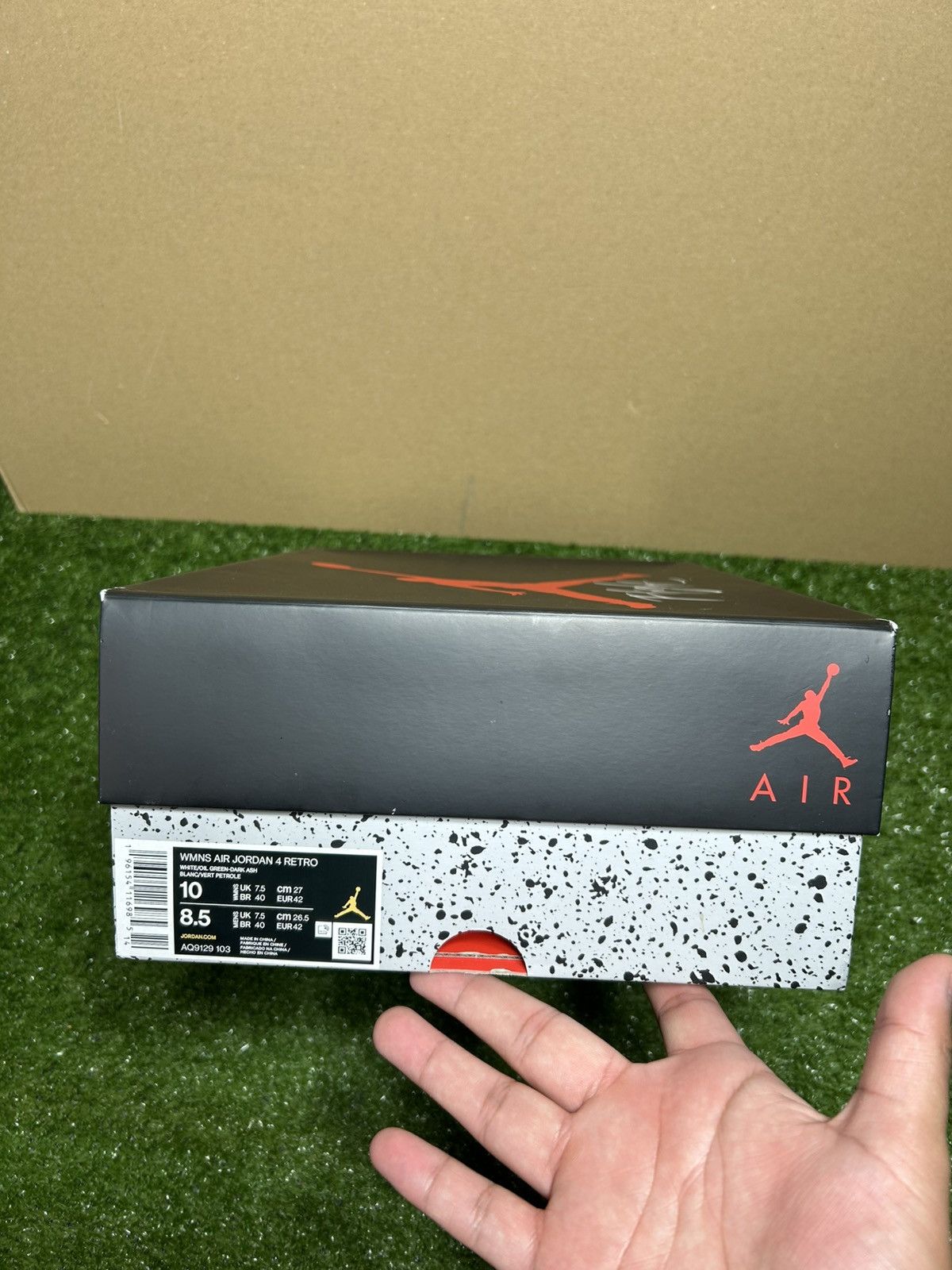 Jordan Brand Jordan 4 Seafoam Size US 10 / IT 40 - 12 Thumbnail
