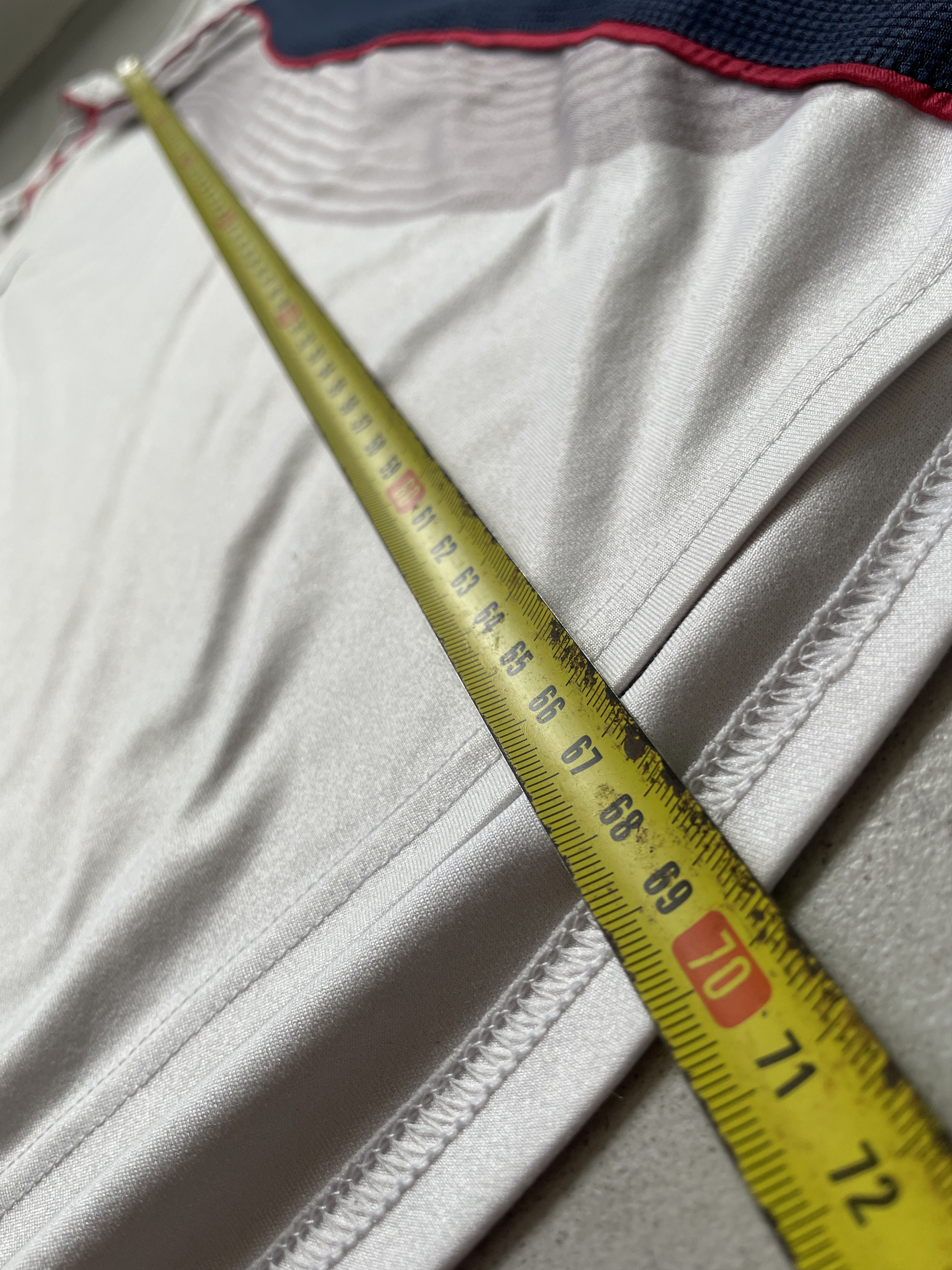 Nike × Vintage NIKE Y2K WHITE CENTRAL SWOOSH TEE Size US M / EU 48-50 / 2 - 5 Thumbnail