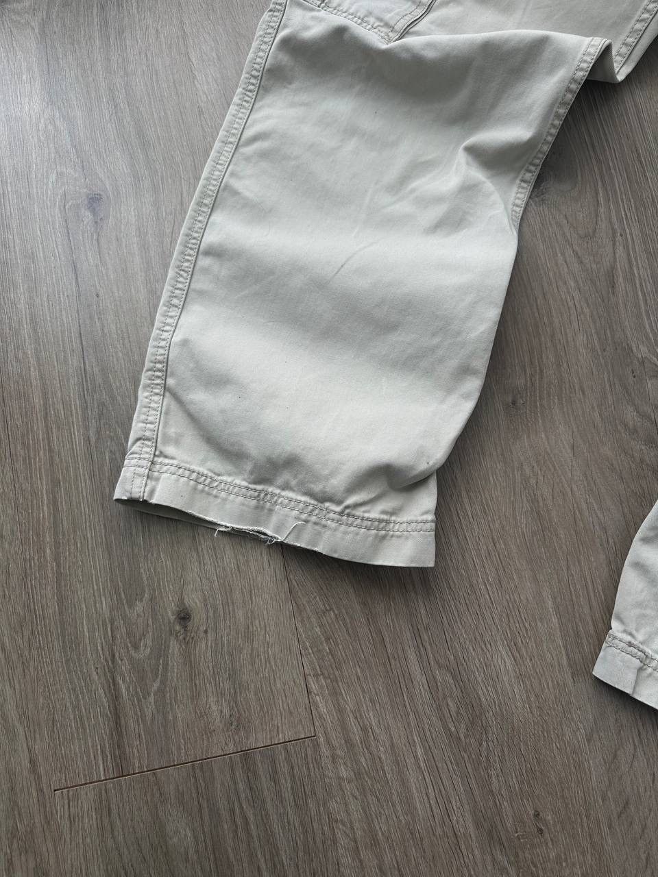 Levi's × Vintage Vintage Levis White Baggy Cargo Pants Size US 33 - 20 Thumbnail