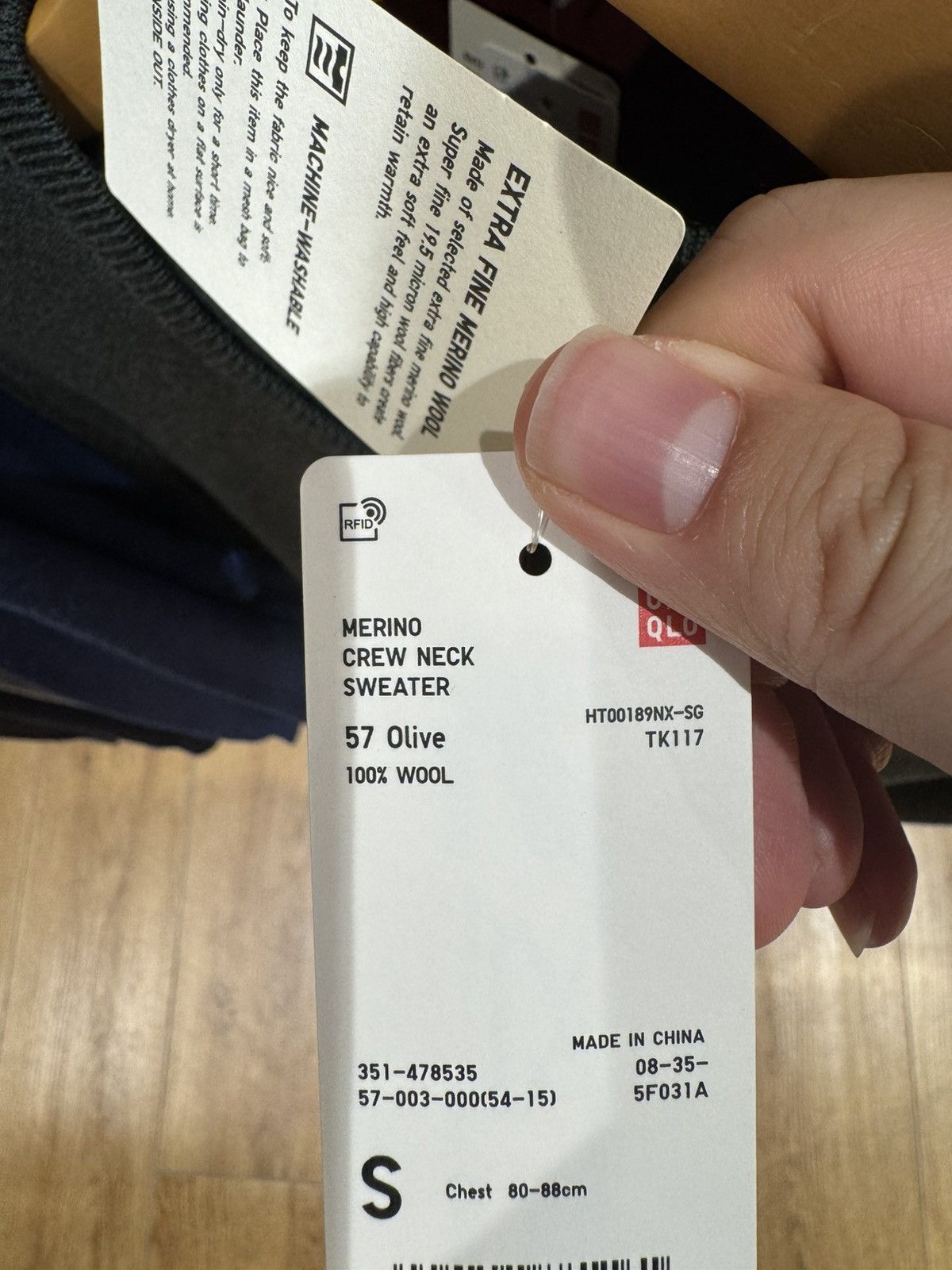 Uniqlo Uniqlo Merino Crew Neck Sweater Size US S / EU 44-46 / 1 - 13 Thumbnail
