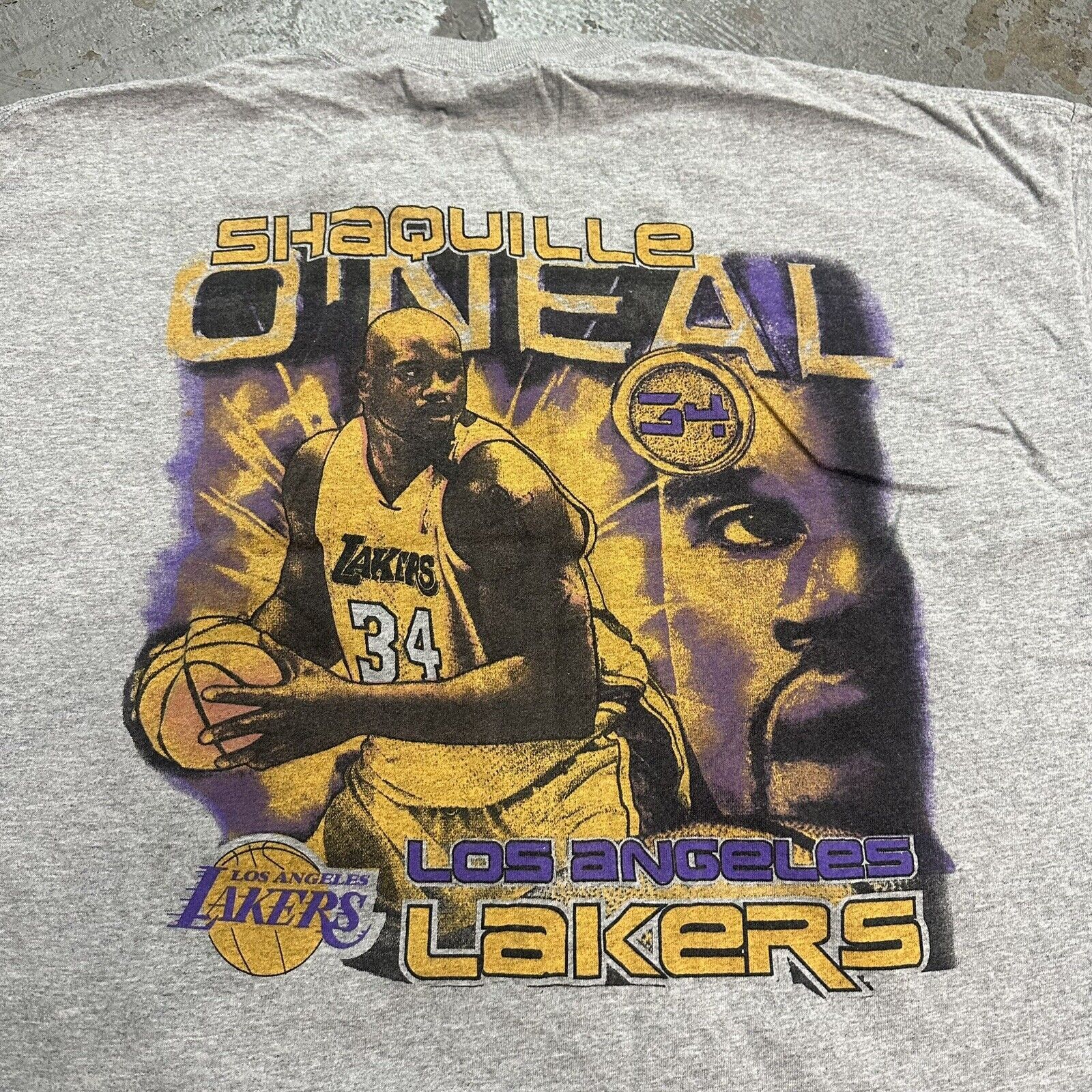 NBA Vintage 2002 Lakers 3 Peat Fever Shaquille O Neal T-Shirt Size US XL / EU 56 / 4 - 1 Thumbnail