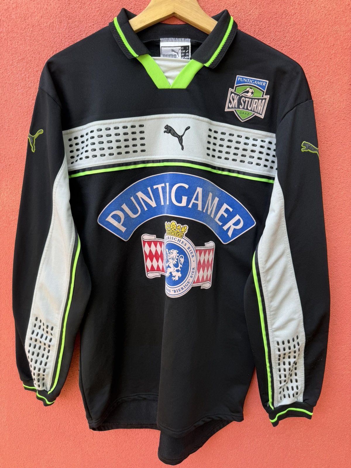 Puma Vintage Goalkeeper SK Strum Graz FC Size US L / EU 52-54 / 3 - 1 Thumbnail