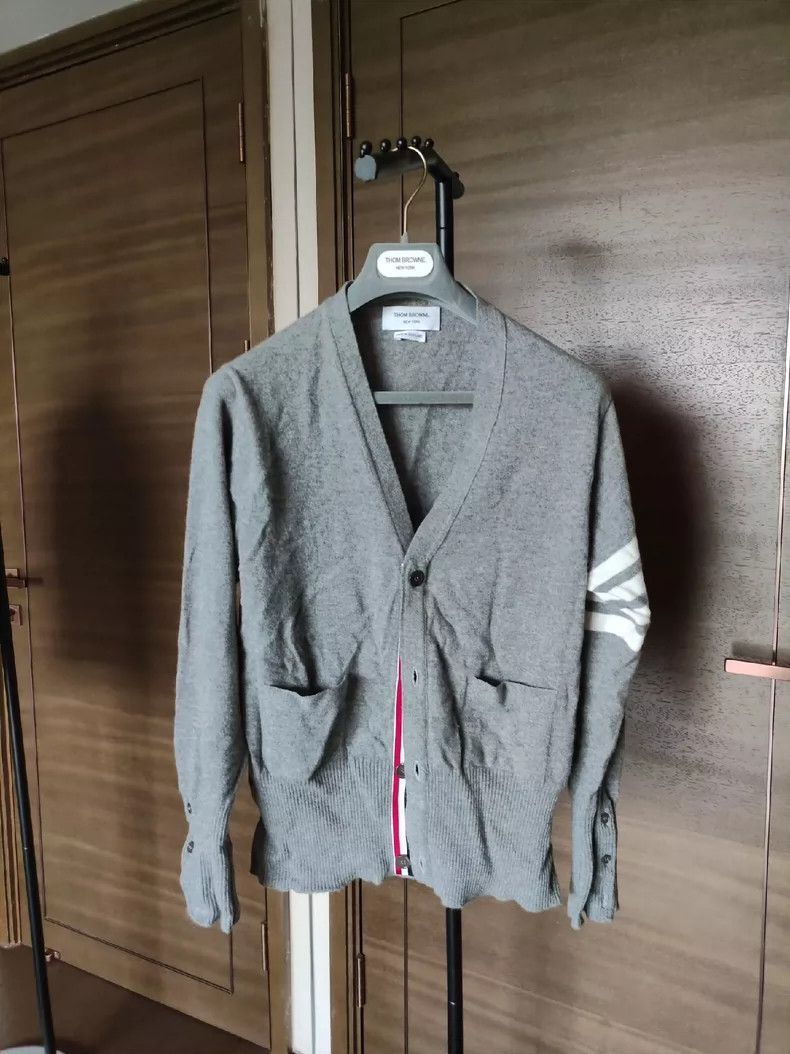 Thom Browne Thom Browne Gray Cashmere Cardigan - dmc Size US L / EU 52-54 / 3 - 1 Thumbnail