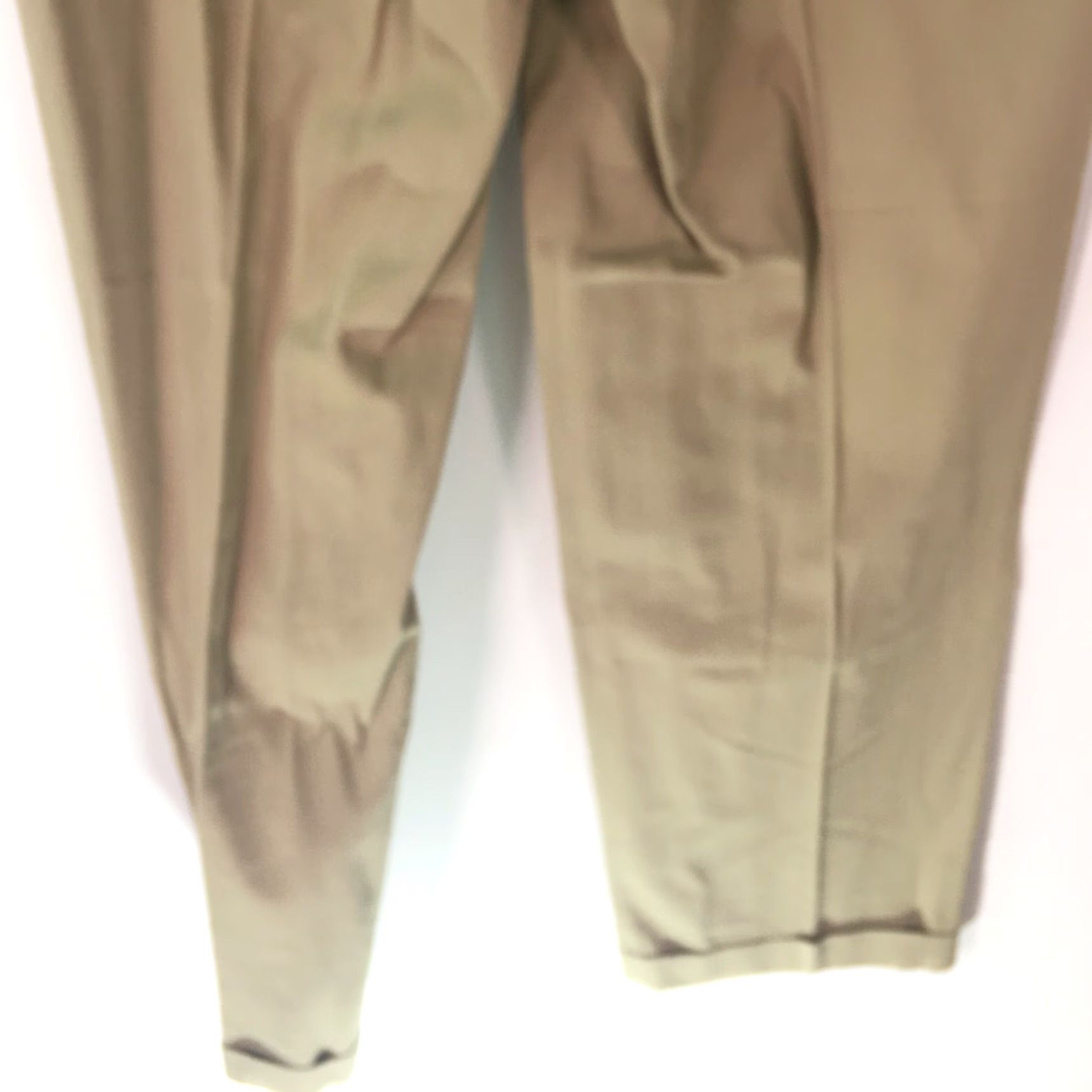 Berle VINTAGE Berle Mens Chino Pants - Pleated Cuffed Khakis Dress Pants Size 32 Waist 30 Inseam Beige Size US 32 / EU 48 - 4 Thumbnail