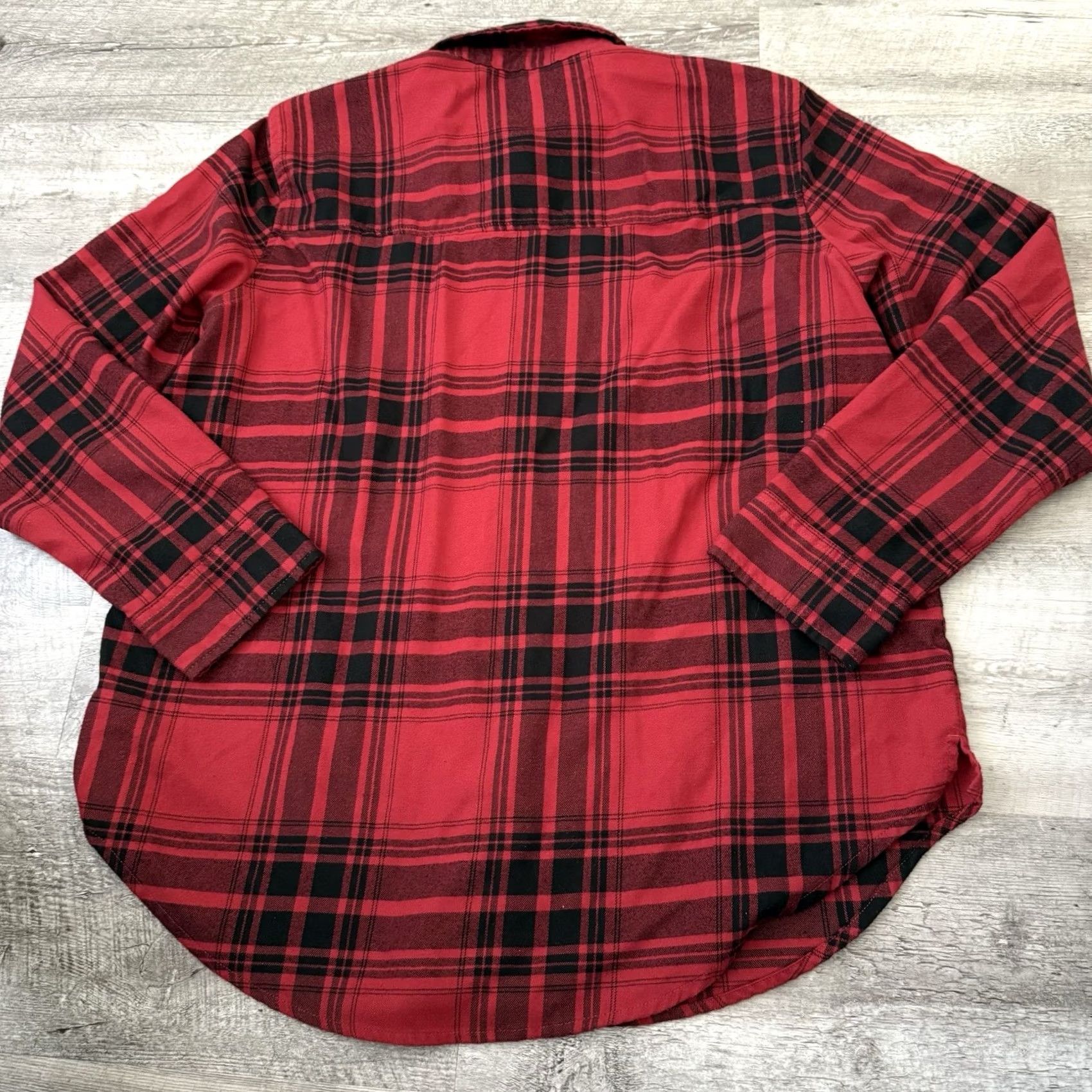 Abercrombie & Fitch Abercrombie & Fitch Soft AF Flannel Shirt Womens Large Red Black Plaid Oversized Shirt Size L / US 10 / IT 46 - 5 Thumbnail