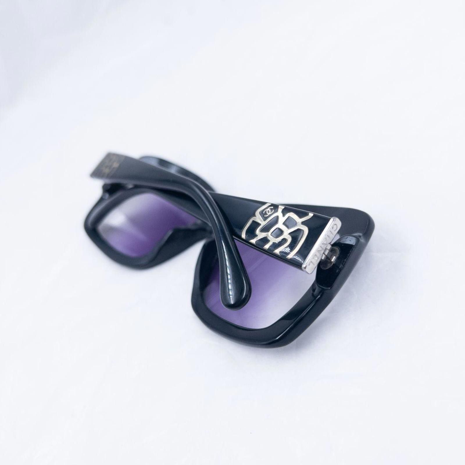Chanel Vintage 2000s Chanel Flower Sunglasses Size ONE SIZE - 8 Thumbnail