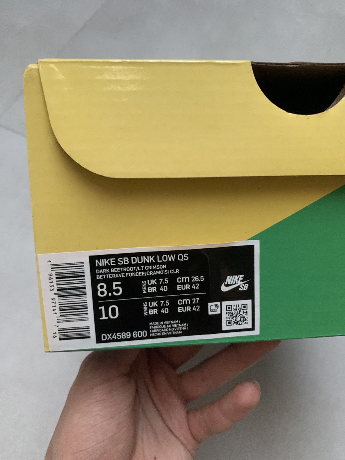Nike SB Nike sb dunk skate like a girl Size US 8.5 / EU 41-42 - 11 Thumbnail