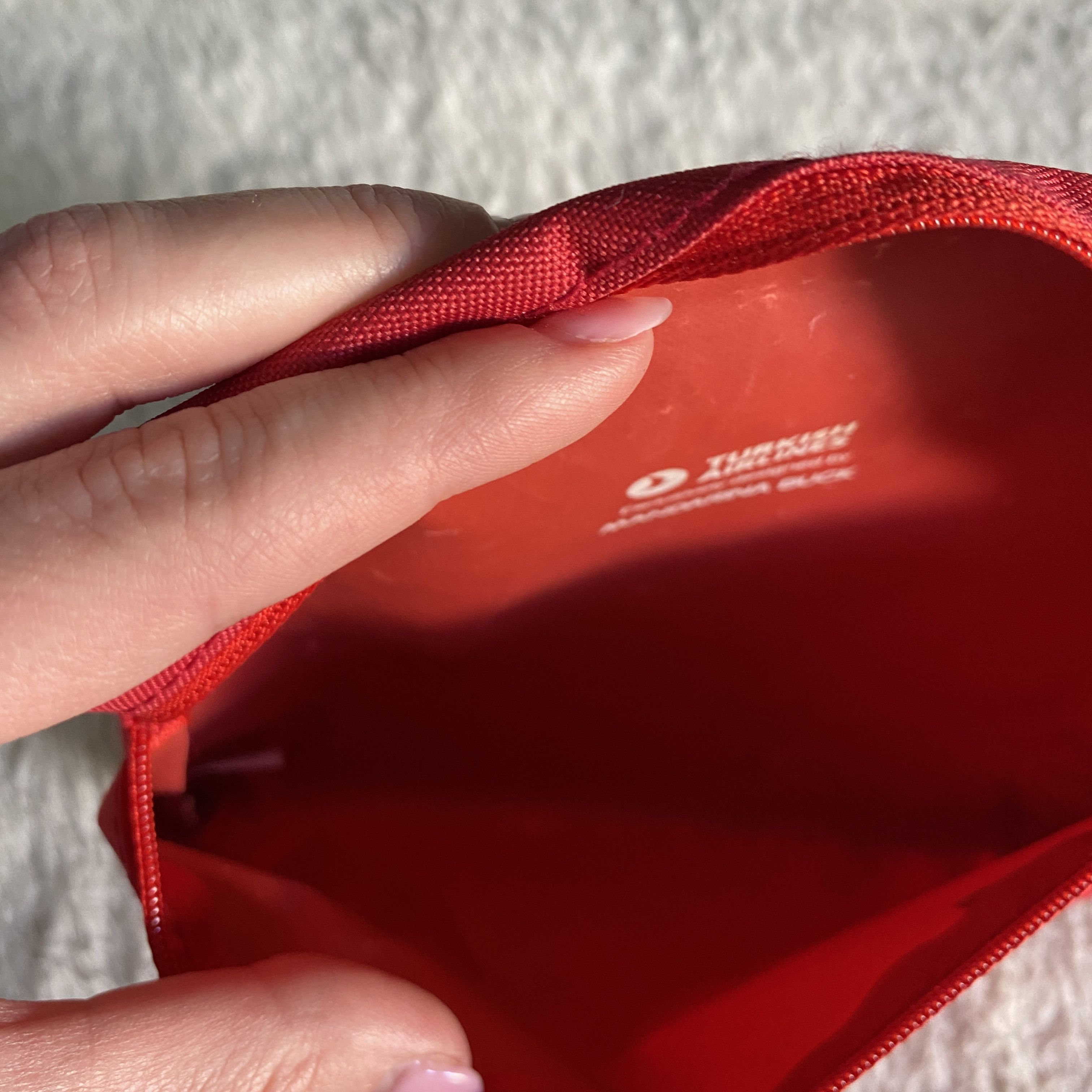 Other Mandarina Duck Amenity Kit Bag – Light Red – Brand New Size ONE SIZE - 5 Thumbnail