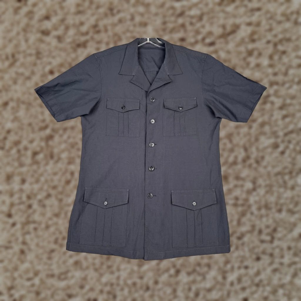 Vintage Kwong Jung Tailor Safari Shirt Men L Gray Button-Up 4 Pocket Camp Hunt Vintage 90s Outdoor 80s Shirt Mens Size US L / EU 52-54 / 3 - 1 Thumbnail