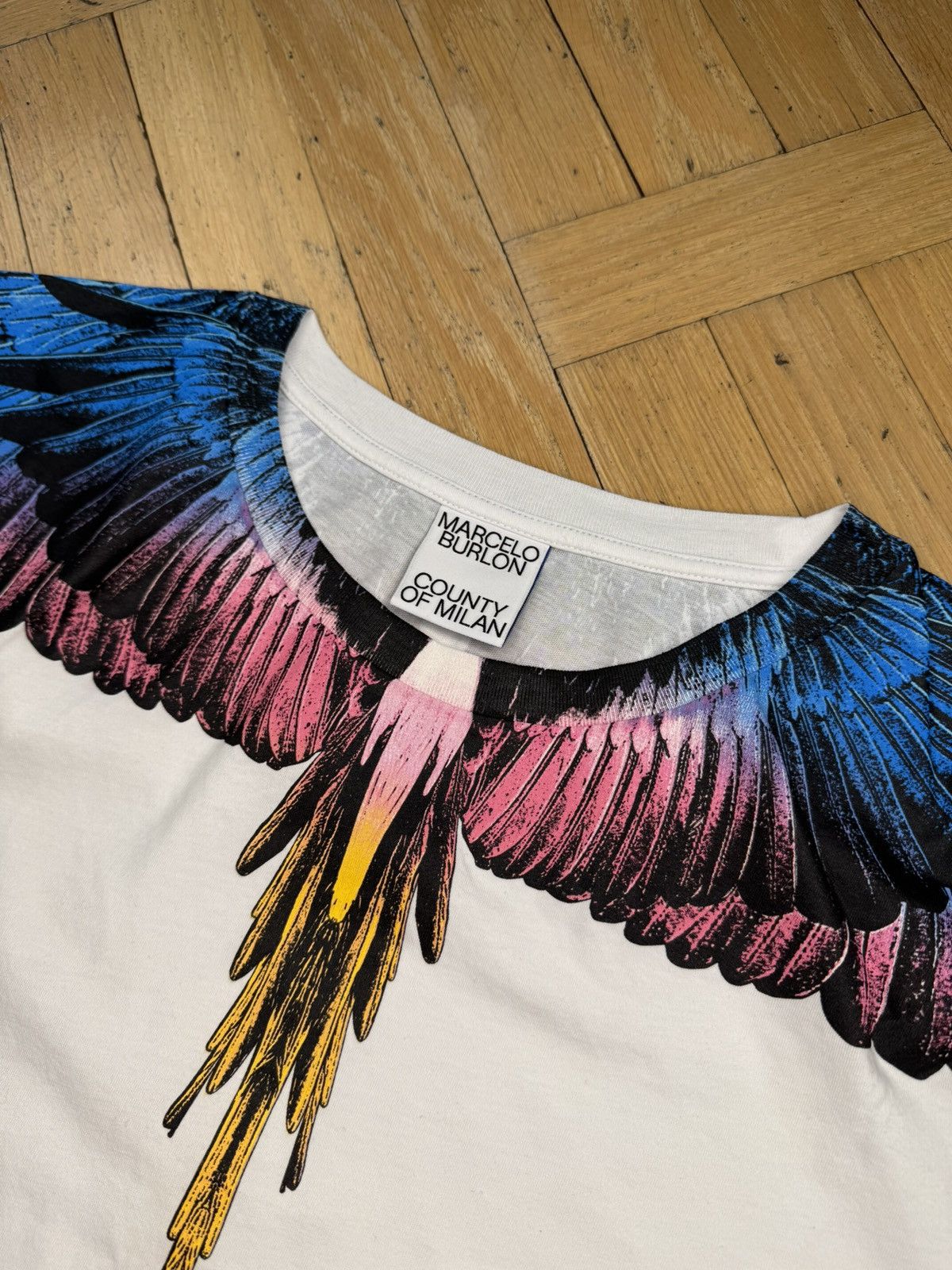 Marcelo Burlon MARCELO BURLON WING BLUE PINK WHITE TEE Size US L / EU 52-54 / 3 - 5 Thumbnail