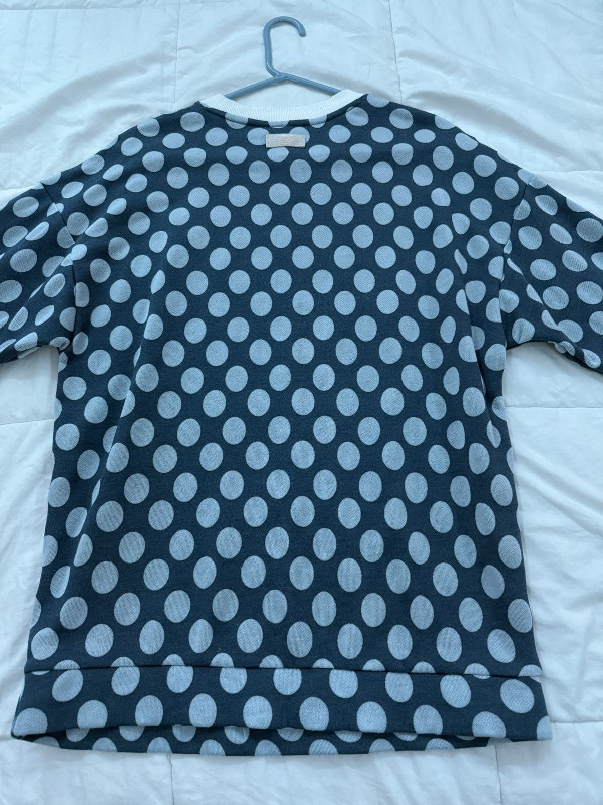 Adidas NEW WOMENS M ADIDAS BLUE POLKADOT SWEATSHIRT Size US M / EU 48-50 / 2 - 5 Thumbnail