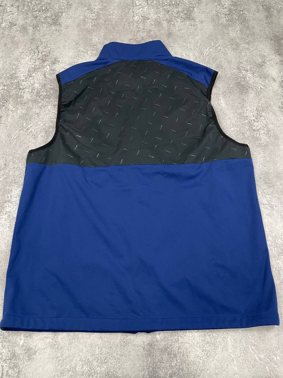 Castore Castore Newcastle United Men Sleeveless Training Vest Blue Size US L / EU 52-54 / 3 - 7 Thumbnail