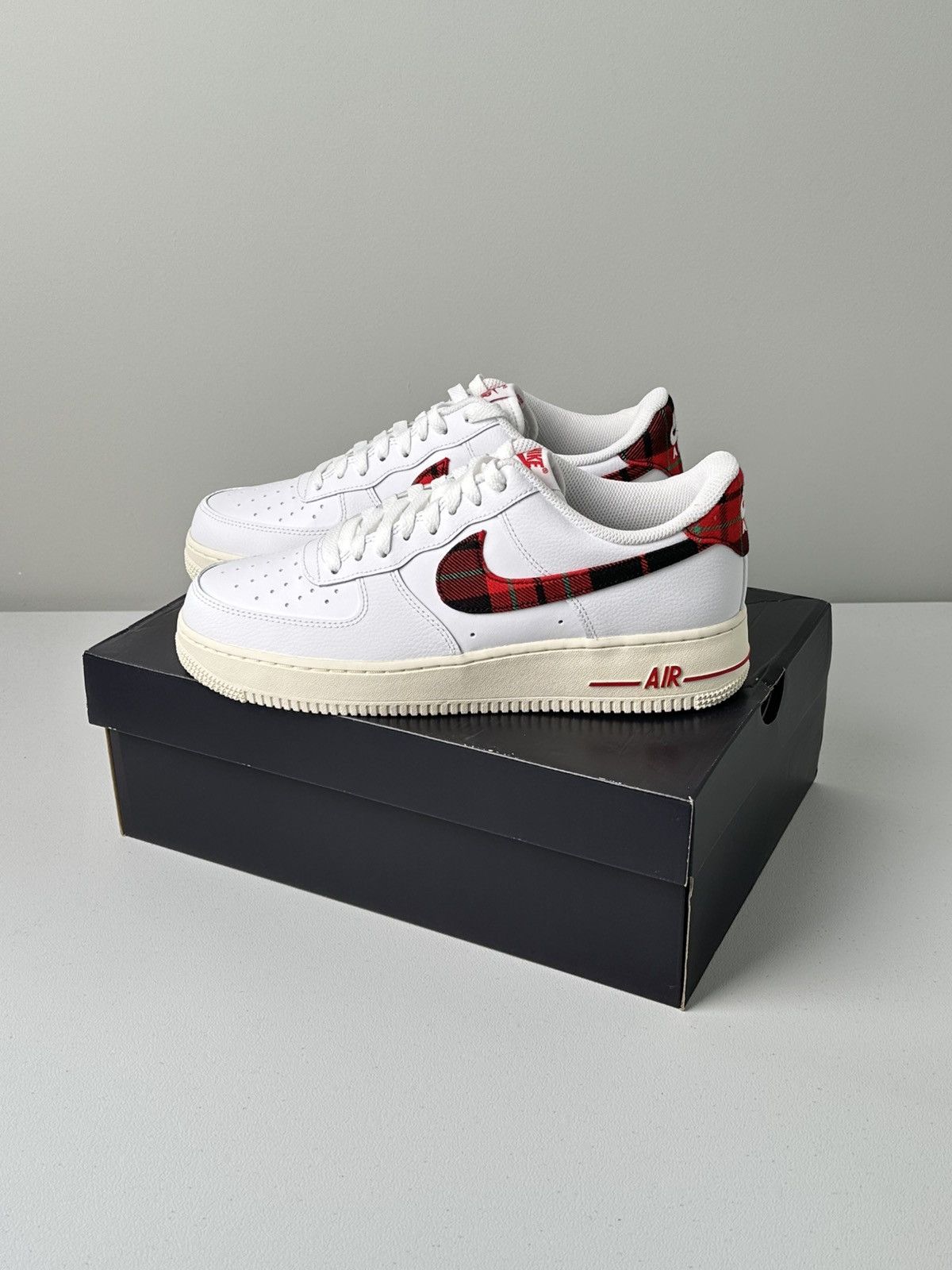 Nike Nike Air Force 1 Tartan Plaid Sneaker Shoes Size US 9 / EU 42 - 1 Thumbnail
