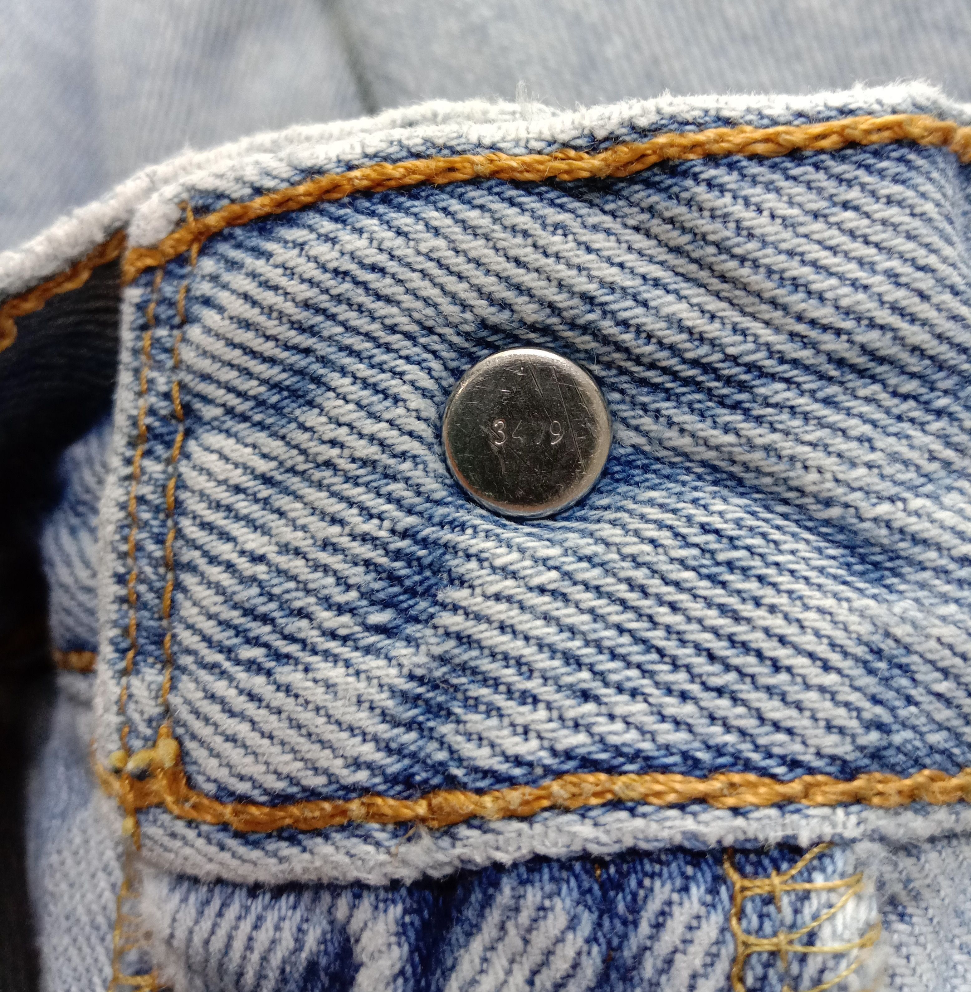 Levi's Vintage Levi's 560 Jeans Light Wash Comfort Fit Denim Size US 38 / EU 54 - 10 Thumbnail