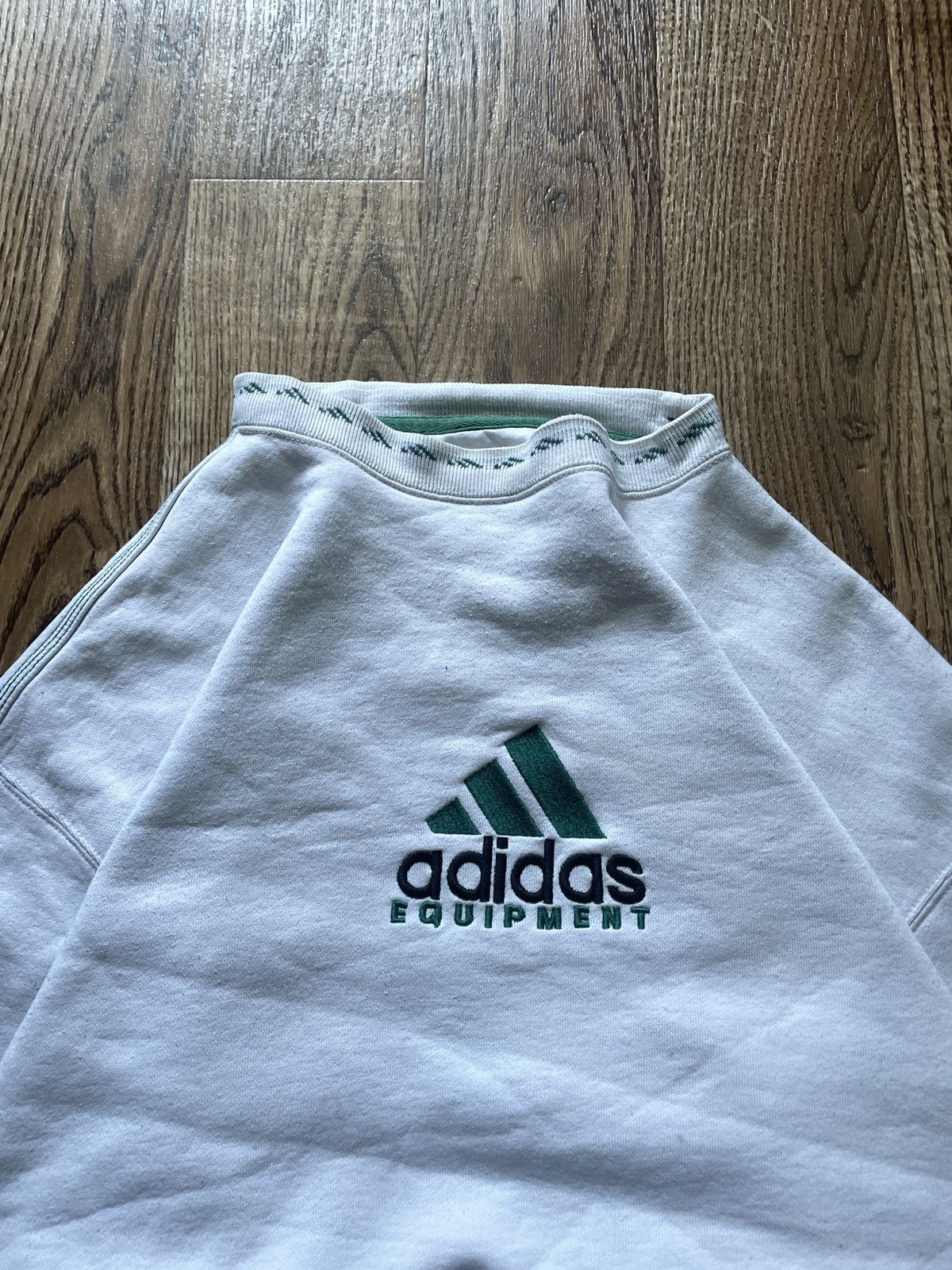 Adidas Vintage Adidas Equipment Sweatshirt Big Logo White Size US XL / EU 56 / 4 - 4 Thumbnail