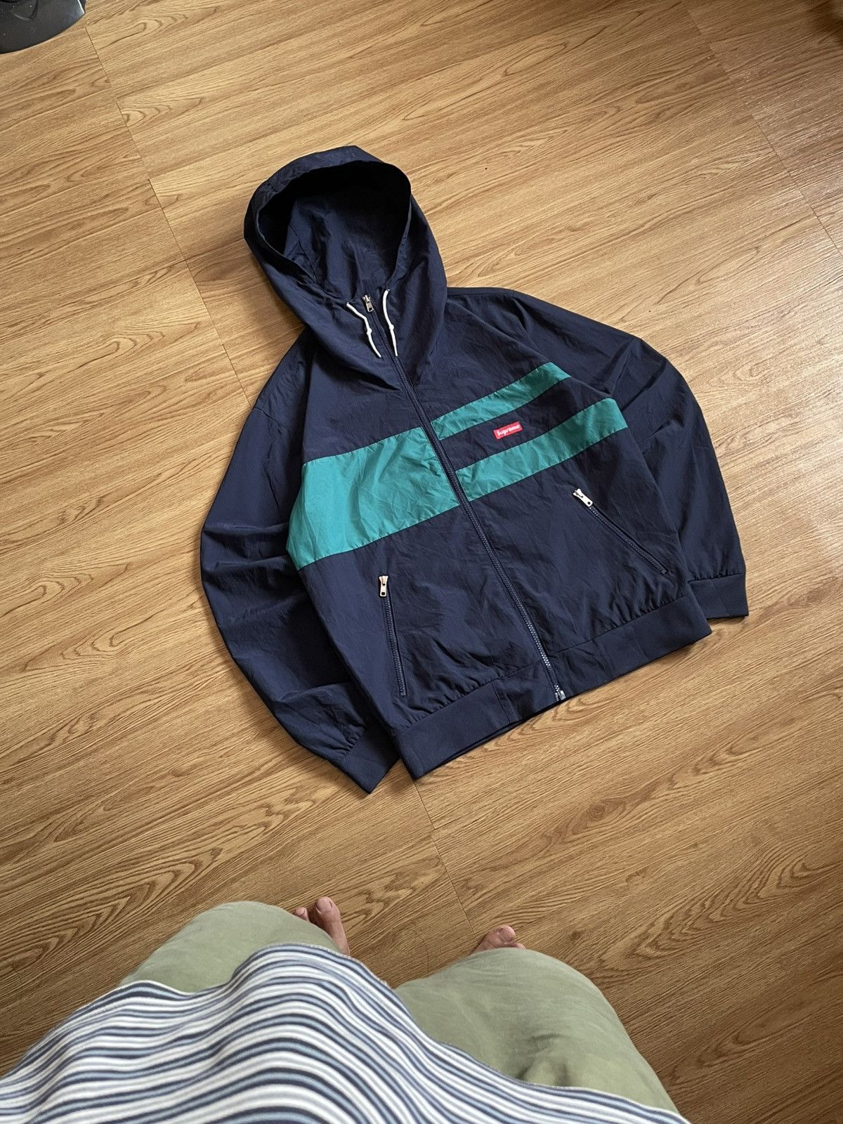 Supreme SS11 Supreme Small Box Logo Windbreaker Jacket Size US S / EU 44-46 / 1 - 11 Thumbnail