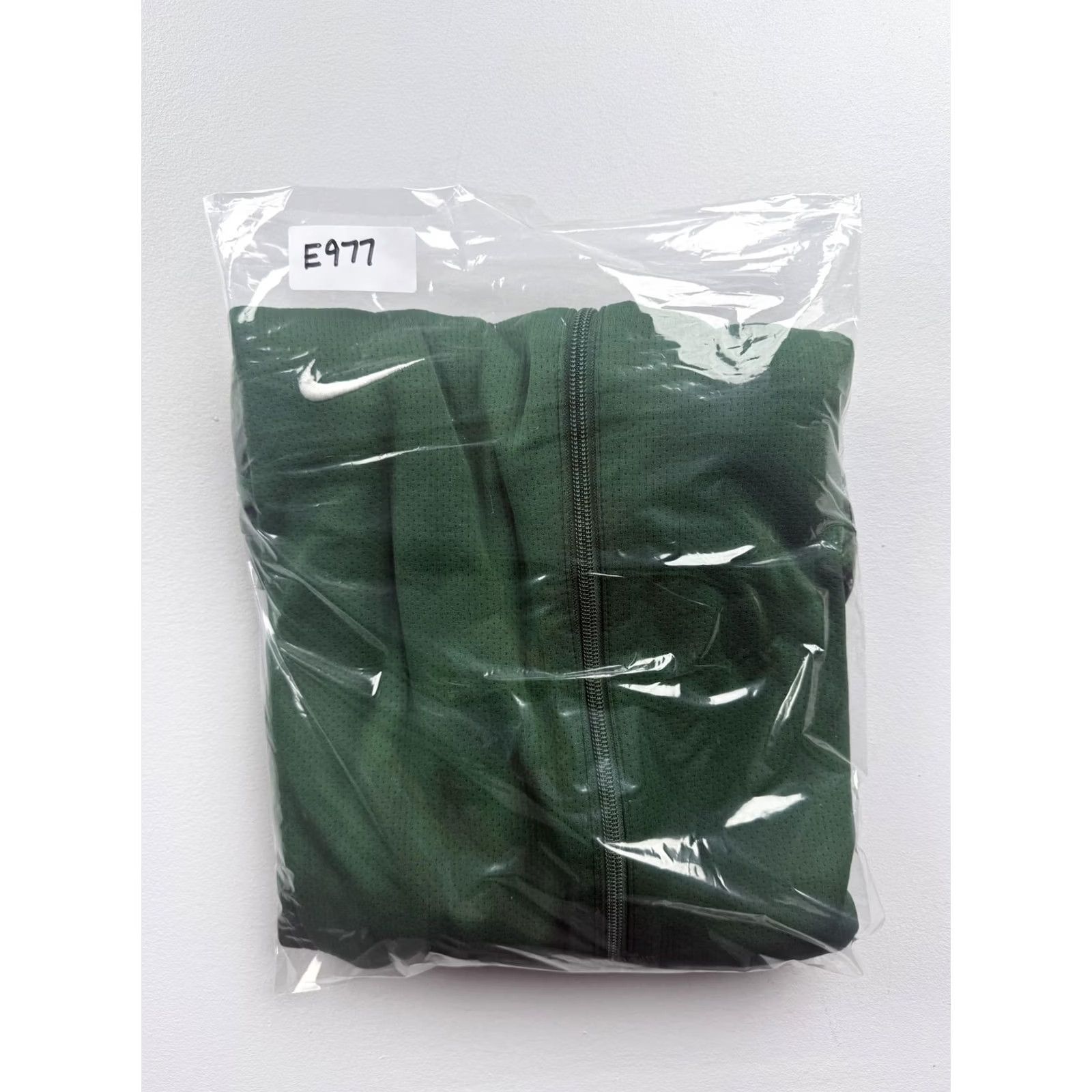 Nike Nike FIT DRY Track Jacket Mens Large Green Full Zip Colorblock Athletic Size US L / EU 52-54 / 3 - 6 Thumbnail