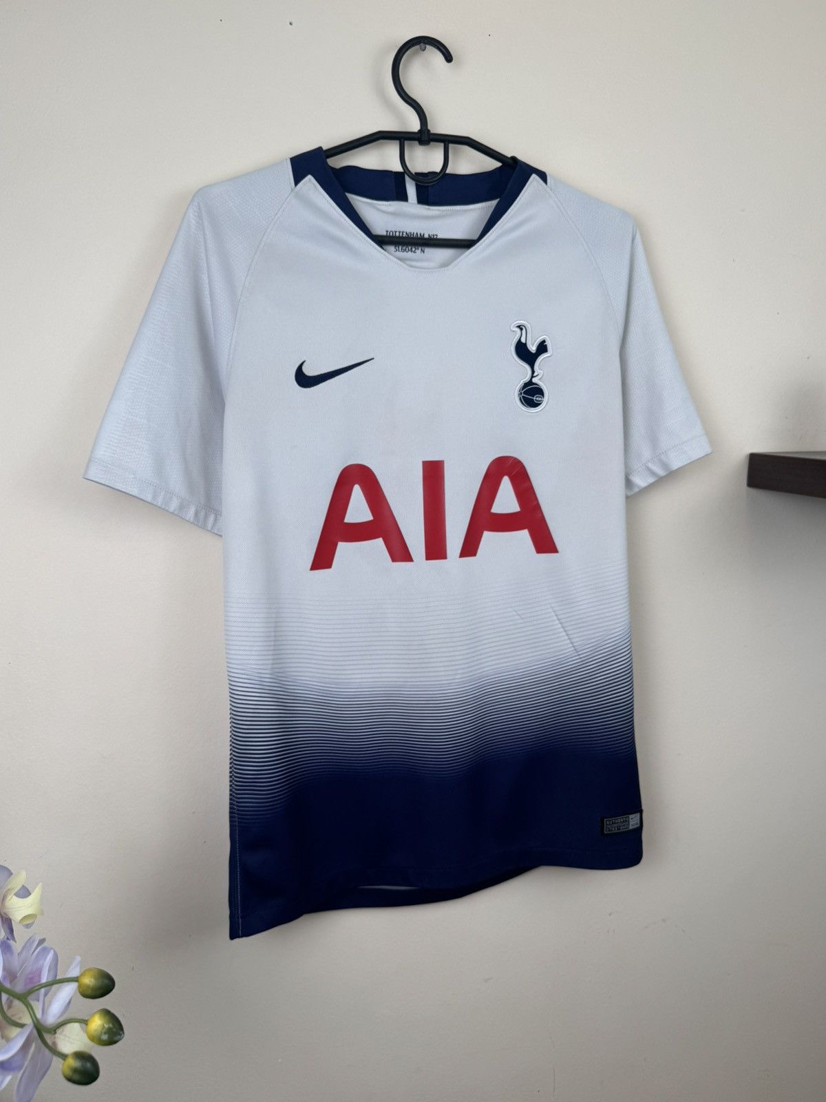 Nike Nike Tottenham 2018-2019 Home Soccer Jersey Men's S Back Size US S / EU 44-46 / 1 - 5 Thumbnail