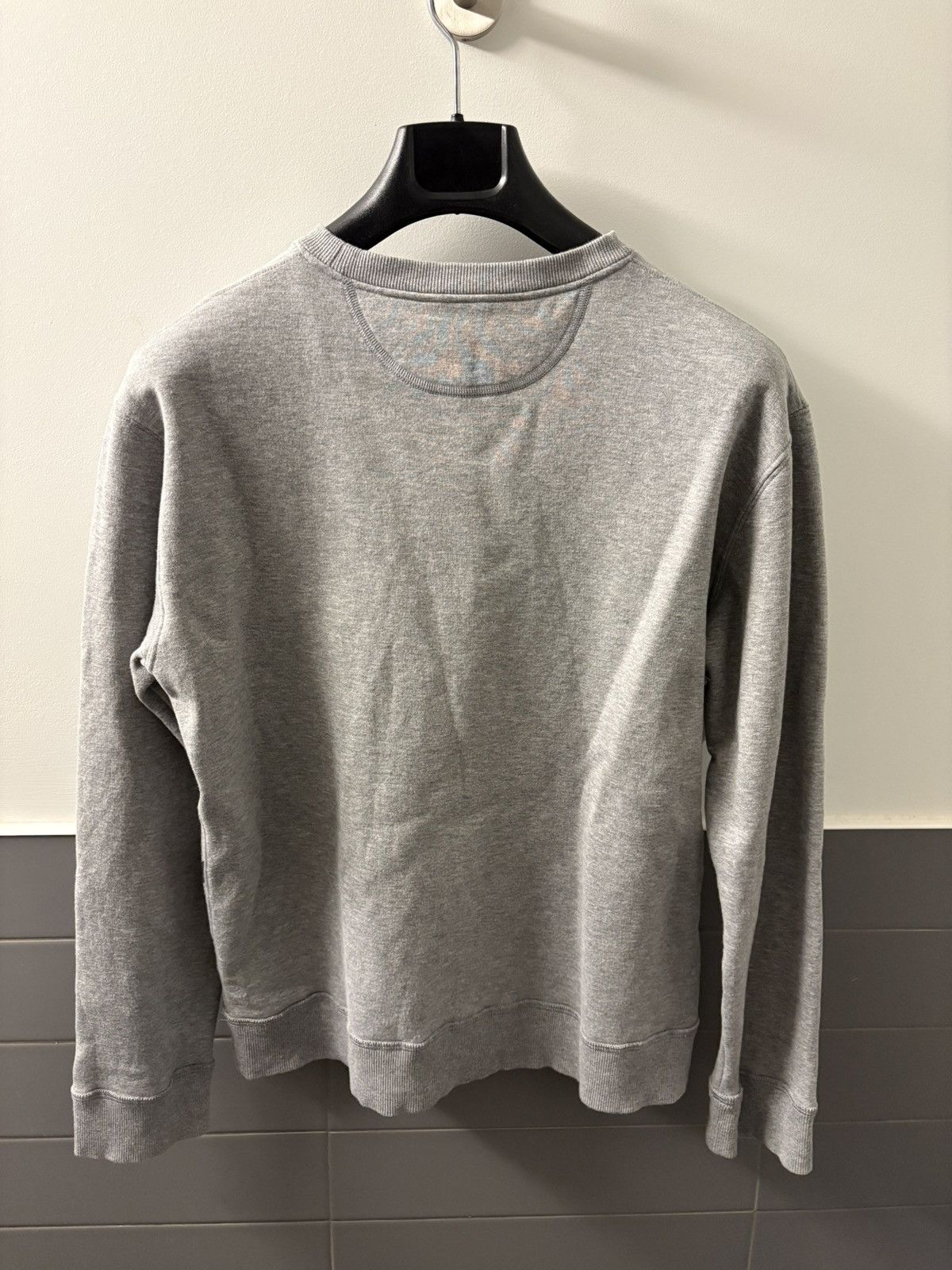 Valentino Valentino V Logo Crewneck Size US L / EU 52-54 / 3 - 2 Thumbnail