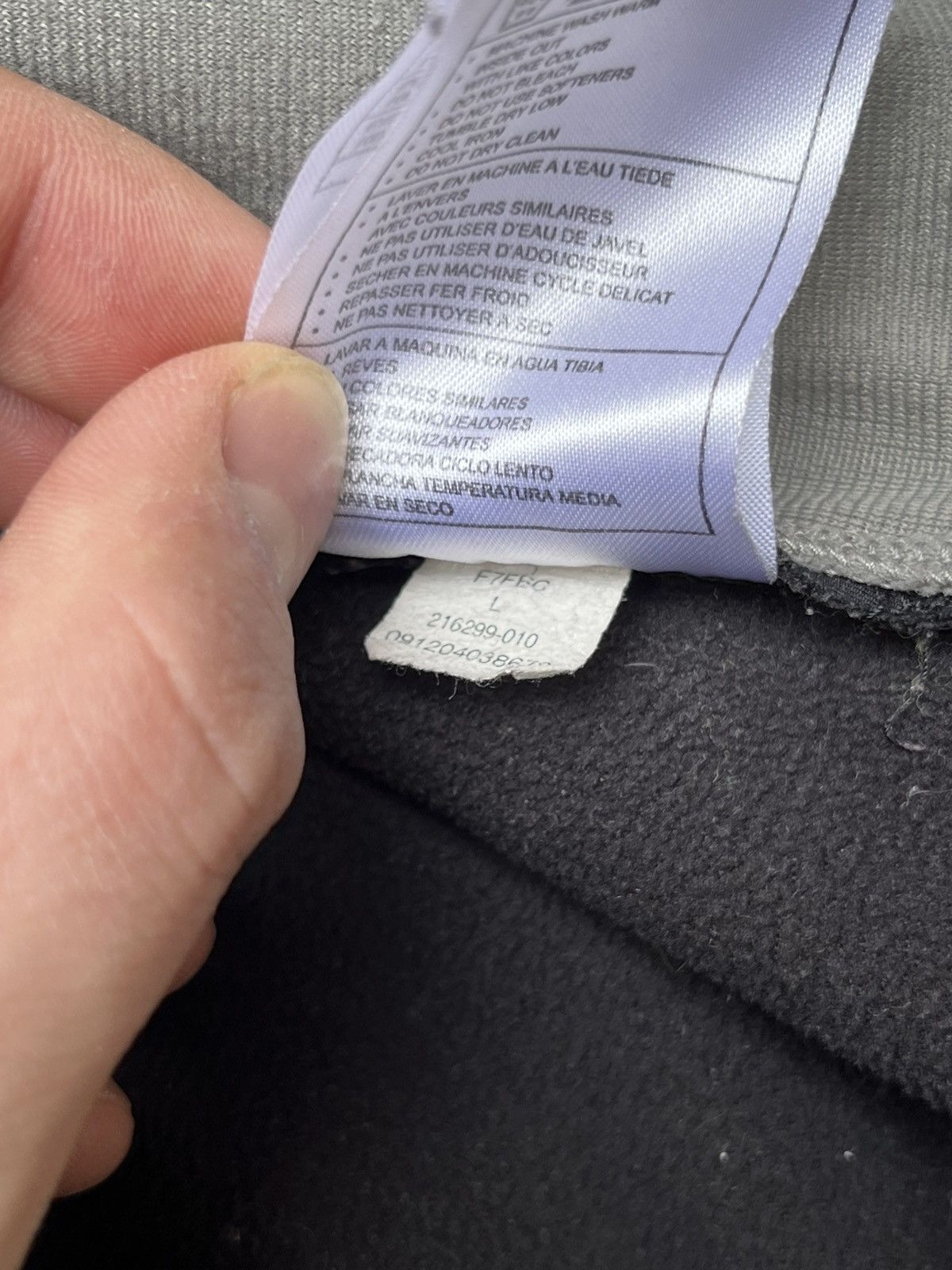 Nike Y2K Silver Tag Nike Fit Therma Embroidered Swoosh Sweatshirt Size US L / EU 52-54 / 3 - 6 Thumbnail