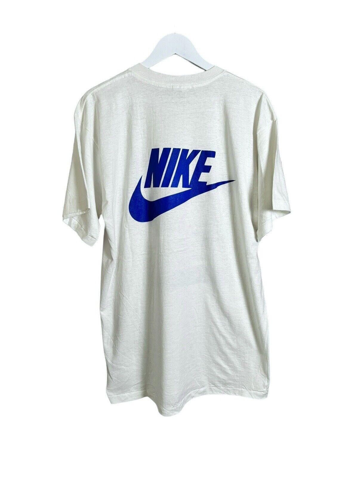 Nike Vintage Nike John Stockton Barcelona Autographed T-shirt XL Size US XL / EU 56 / 4 - 6 Thumbnail