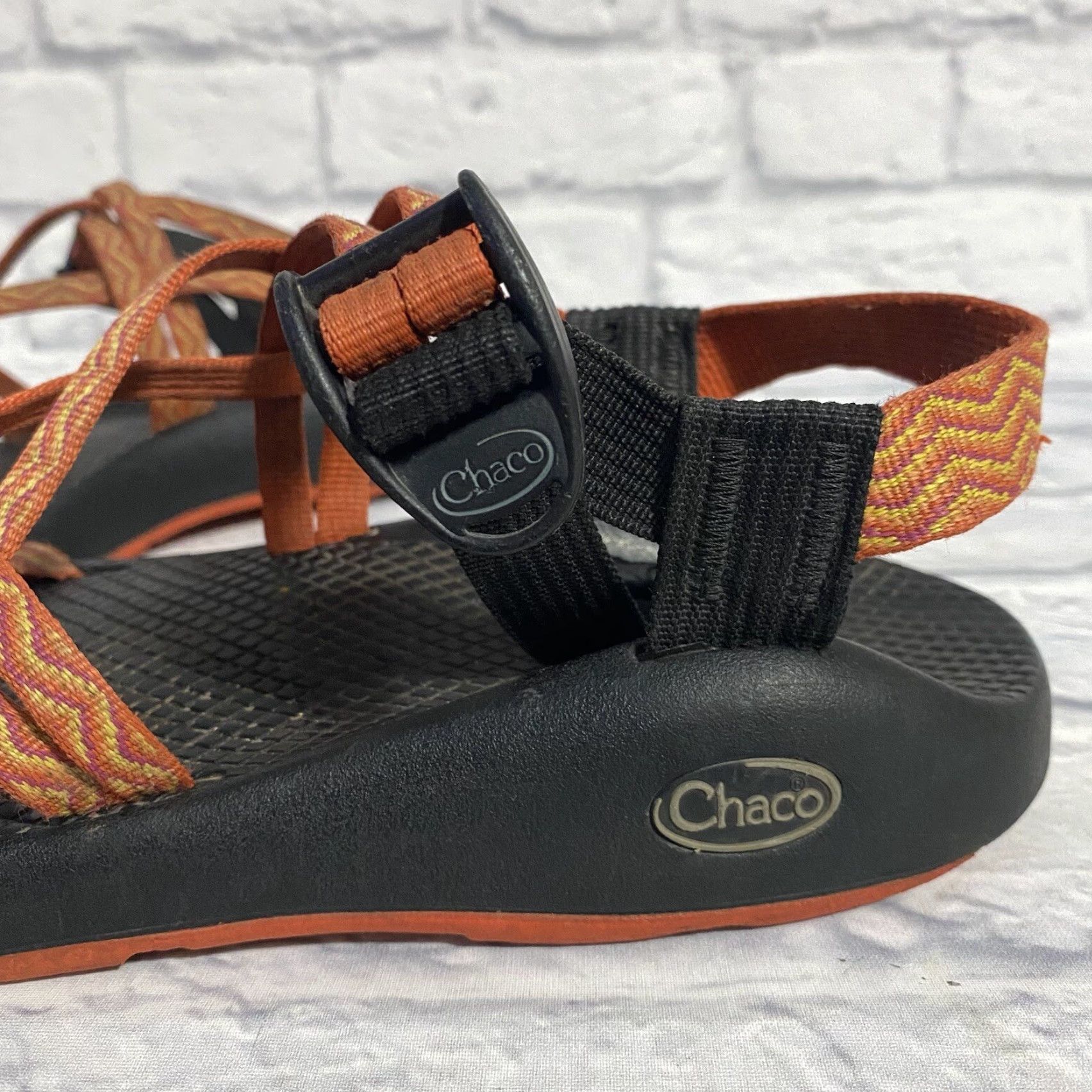 Chaco Chaco Z2 Classic Outdoor Sandals Orange Gray Geo Pattern Womens Size 9 Sandal Size US 7 / IT 37 - 5 Thumbnail