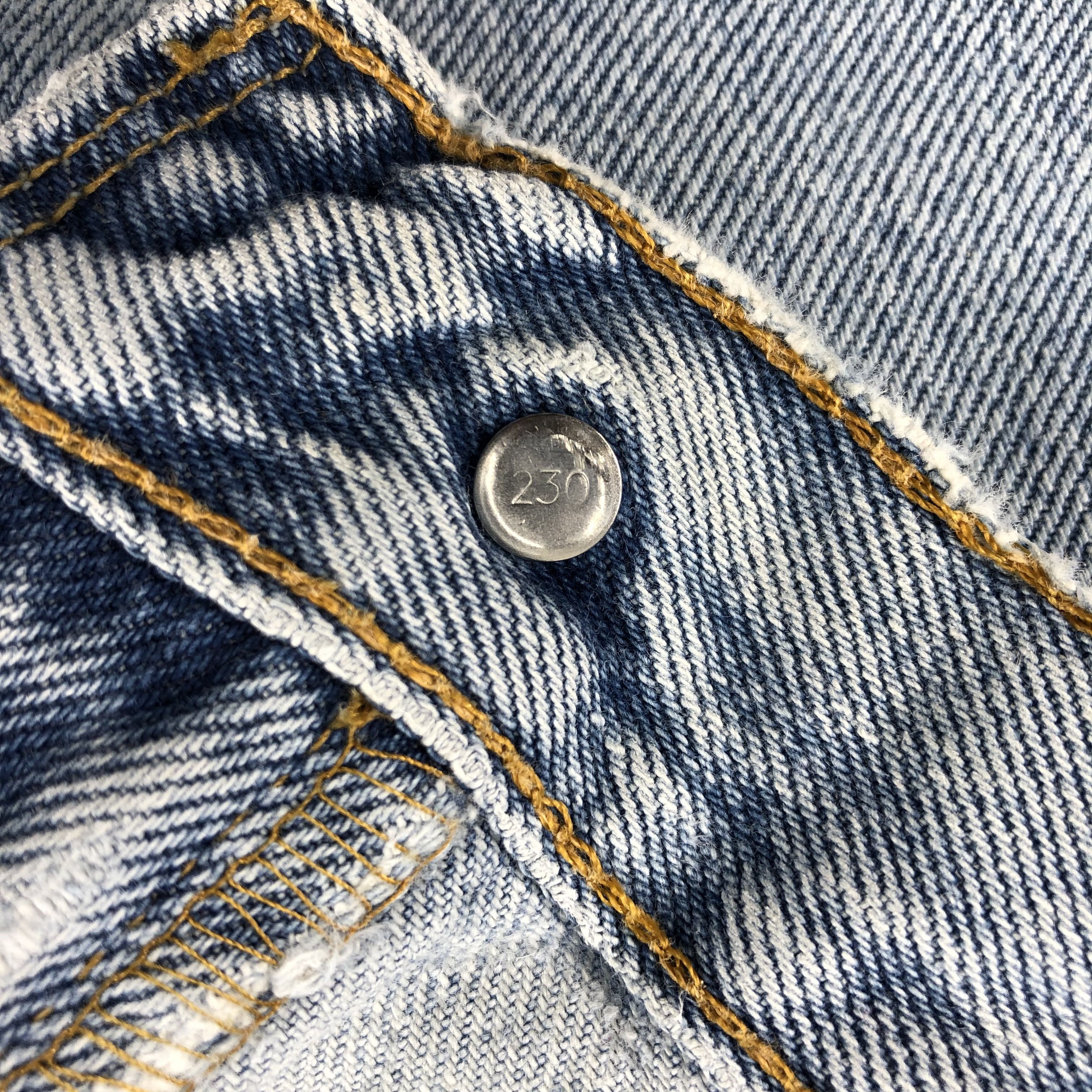 Levi's × Vintage Vintage Light Wash Levis 550 Jeans-JM1784 Size US 28 / EU 44 - 9 Thumbnail