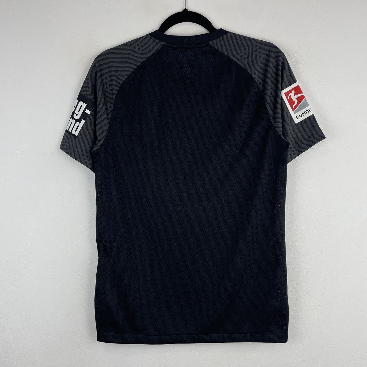 Nike FC Augsburg Third Nike Men’s Jersey Shirt 2021/2022 size S Size US S / EU 44-46 / 1 - 6 Thumbnail