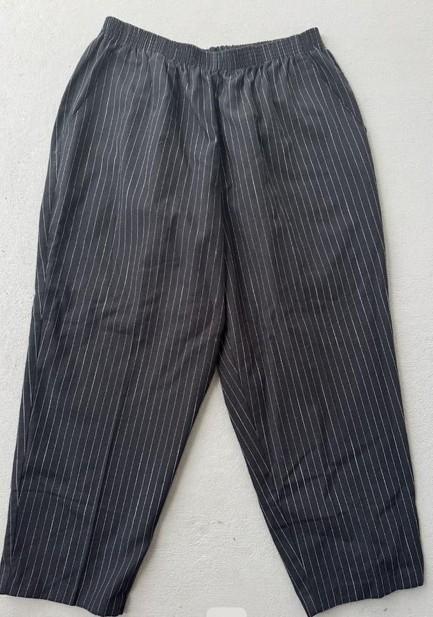 Designer Briggs New York Pin Stripe Pant Size 32" / US 10 / IT 46 - 1 Thumbnail