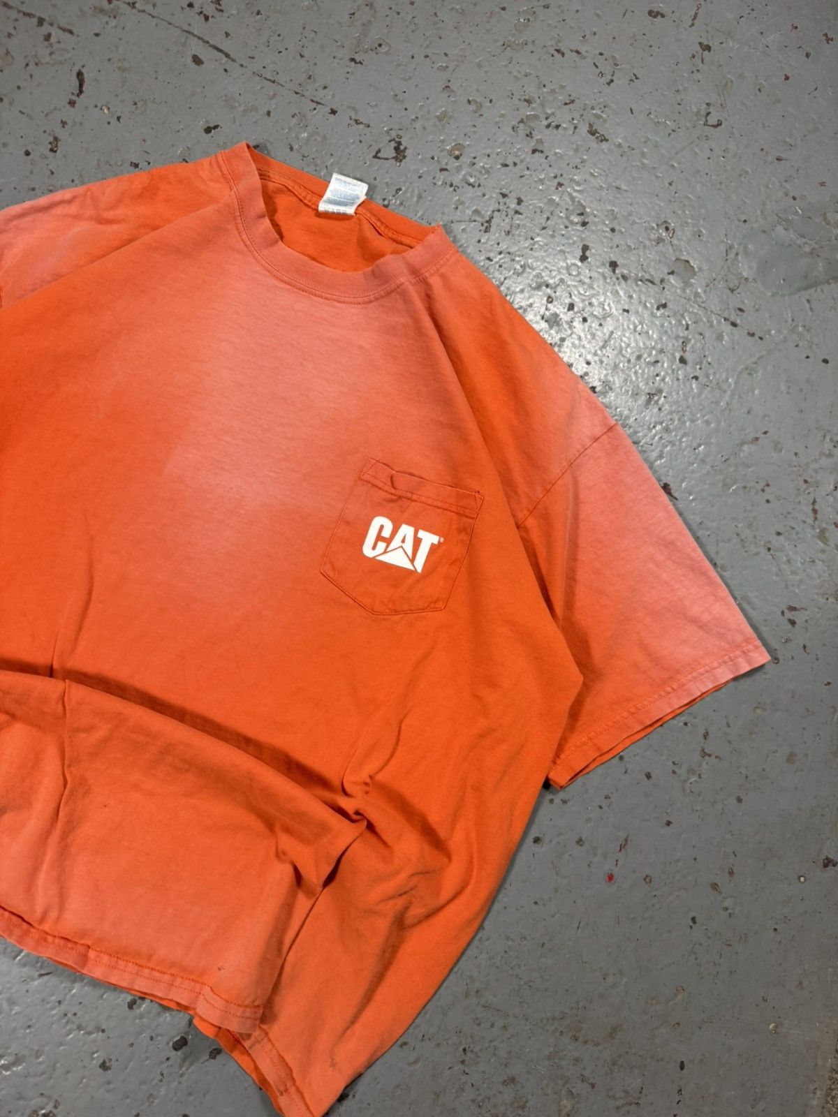 Caterpillar Vintage Sunfaded Orange Cat Work Tee Size US XXL / EU 58 / 5 - 3 Thumbnail