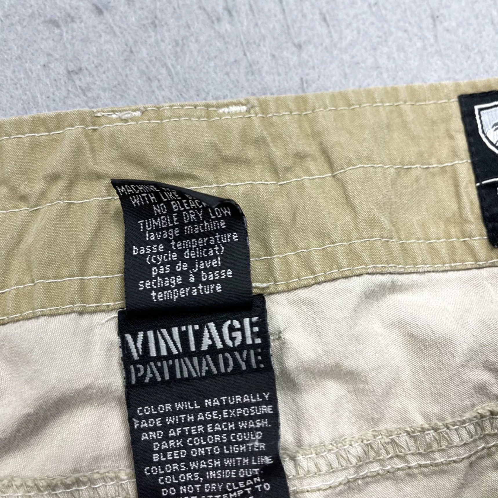 Vintage Kuhl Cargo Shorts Mens 38 Beige Relaxed Fit Canvas 12 In Inseam Casual Travel Summer Pocketed Size US 38 / EU 54 - 5 Thumbnail