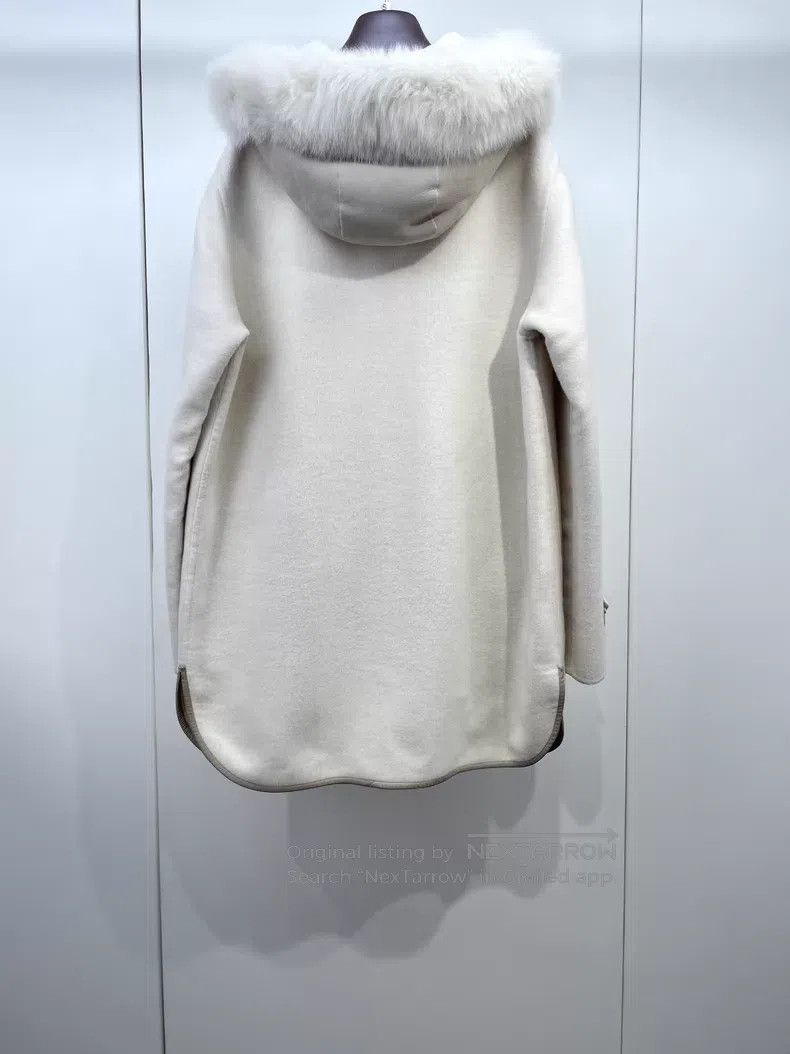 Loro Piana Loro Piana Fox fur hat patch fur cashmere coat. Size M / US 6-8 / IT 42-44 - 2 Thumbnail