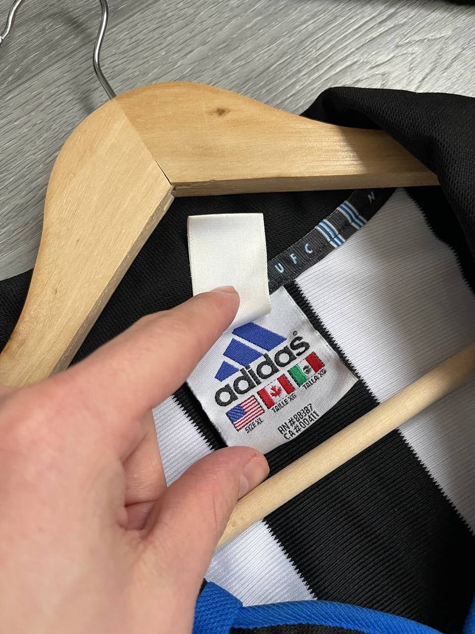 Adidas × Vintage NEWCASTLE UNITED 1999/2000 HOME SHIRT SOCCER JERSEY ADIDAS Size US XL / EU 56 / 4 - 5 Thumbnail
